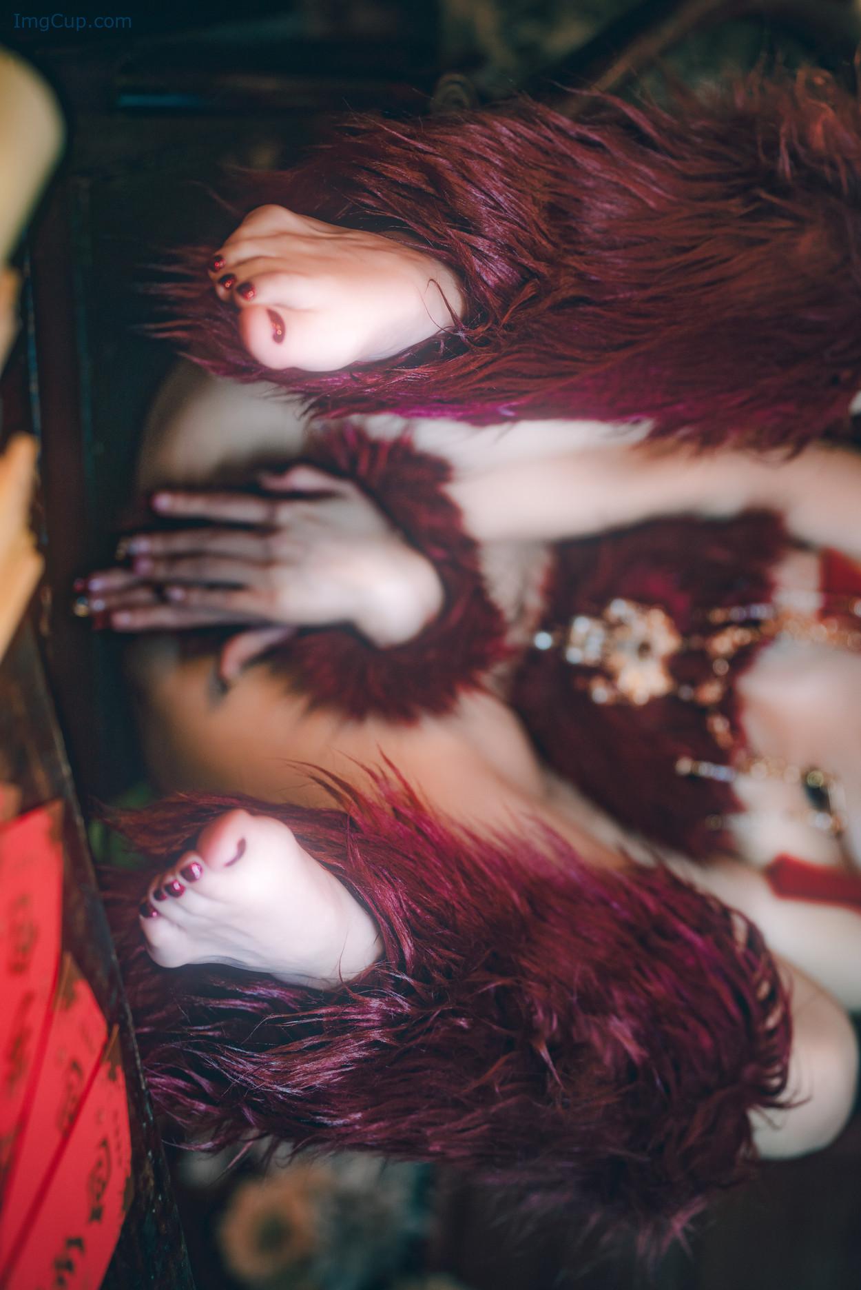 COS02C079_32.jpg COS02C079 32