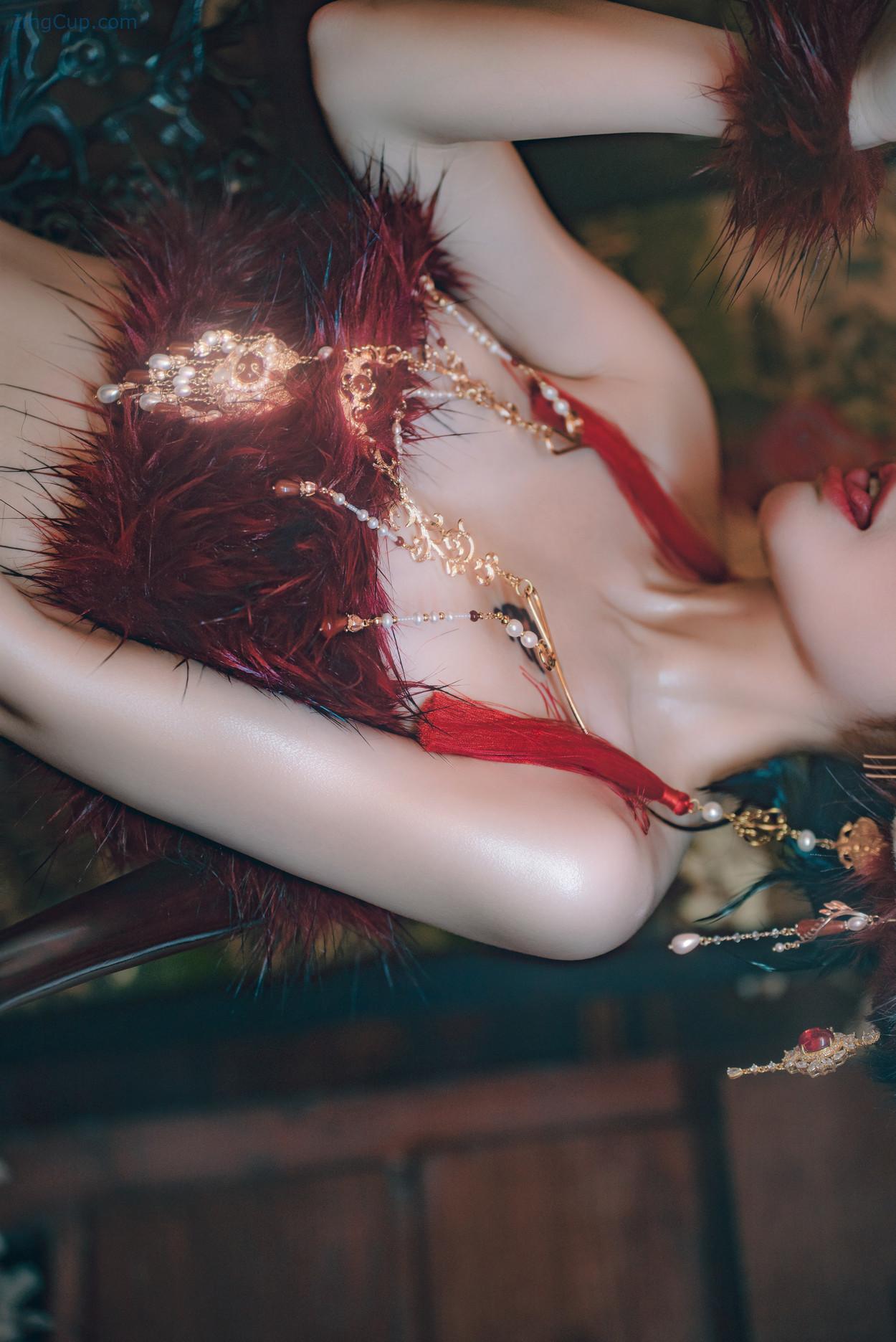 COS02C079_45.jpg COS02C079 45