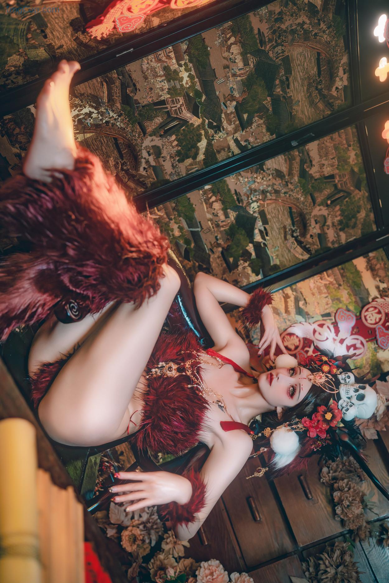 COS02C079_48.jpg COS02C079 48