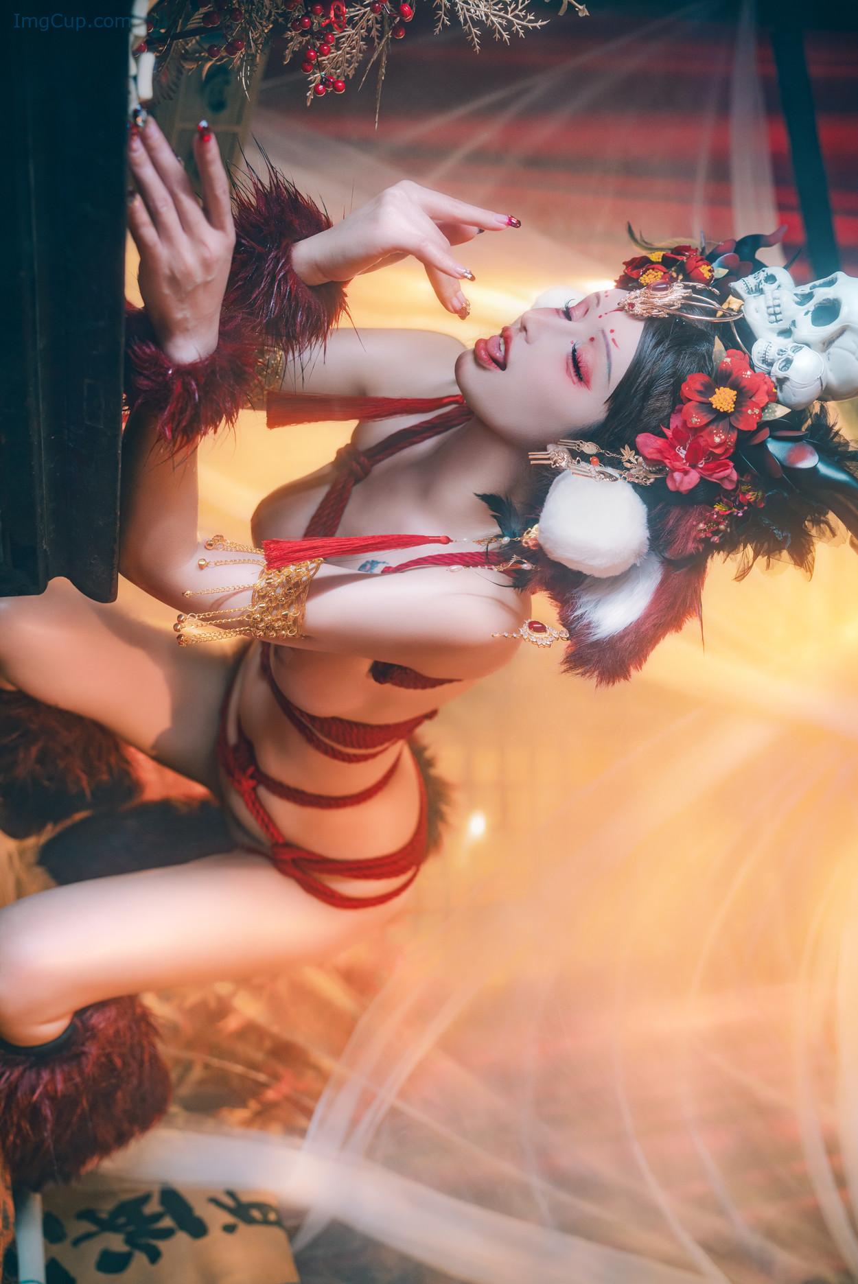 COS02C080_17.jpg COS02C080 17