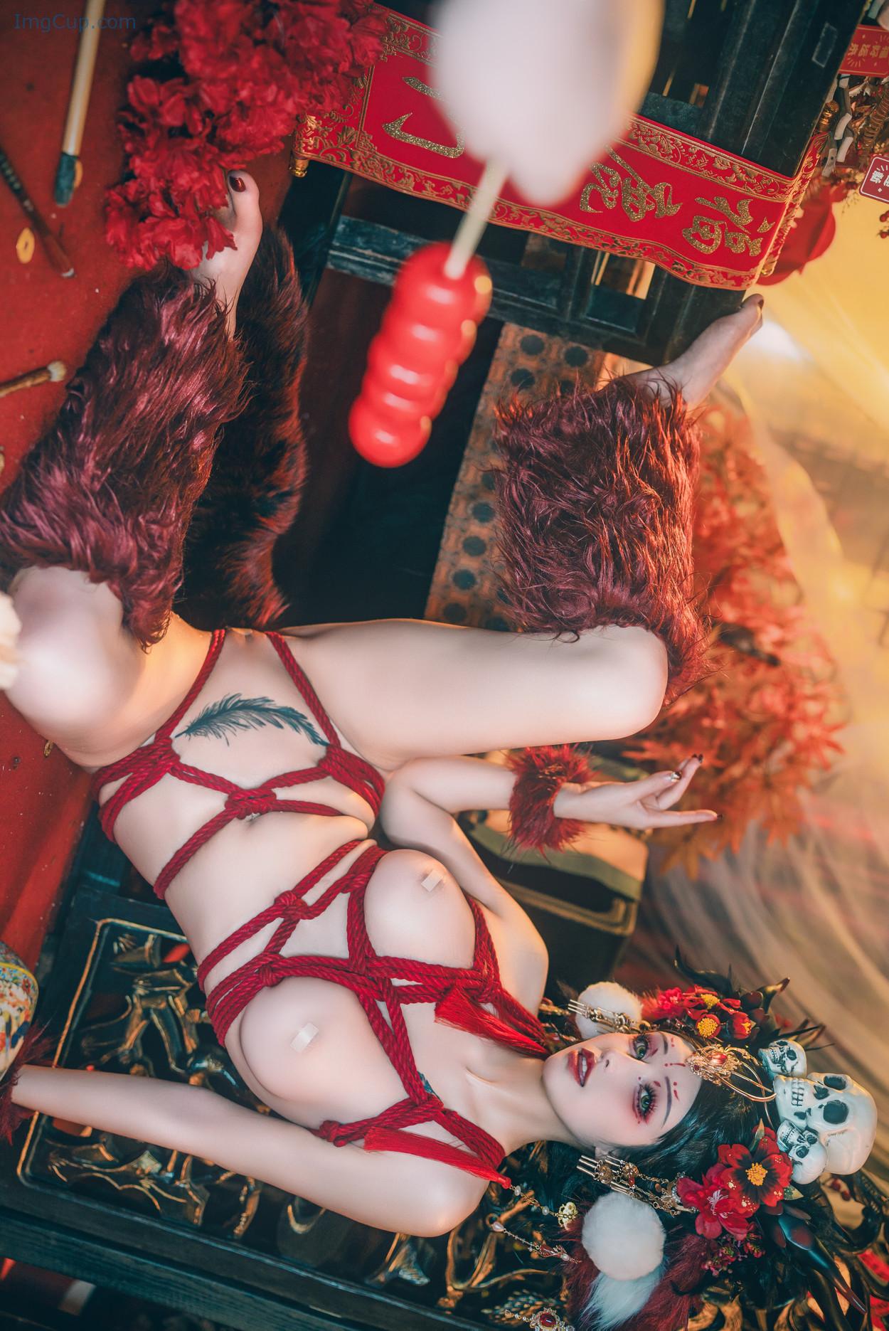 COS02C080_30.jpg COS02C080 30