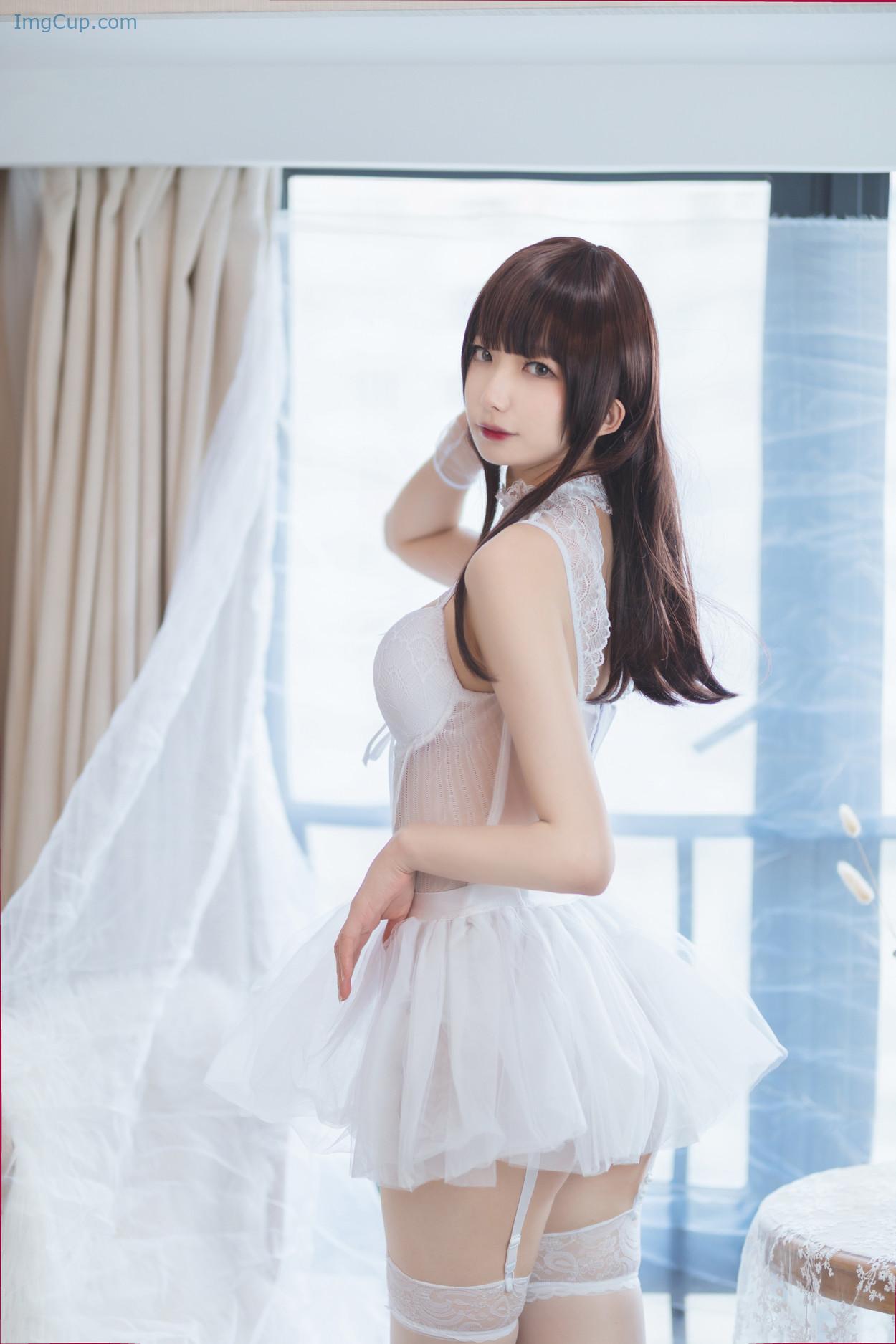 COS02C092_19.jpg COS02C092 19