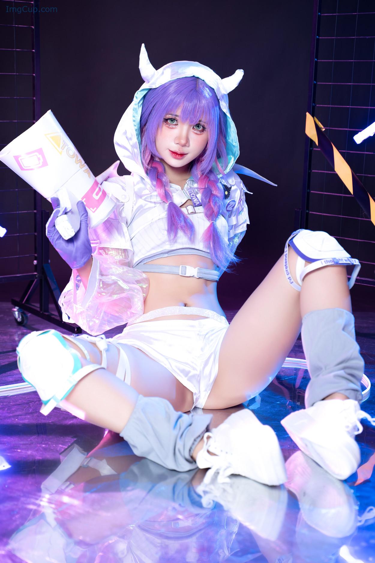 COS02C093_23.jpg COS02C093 23