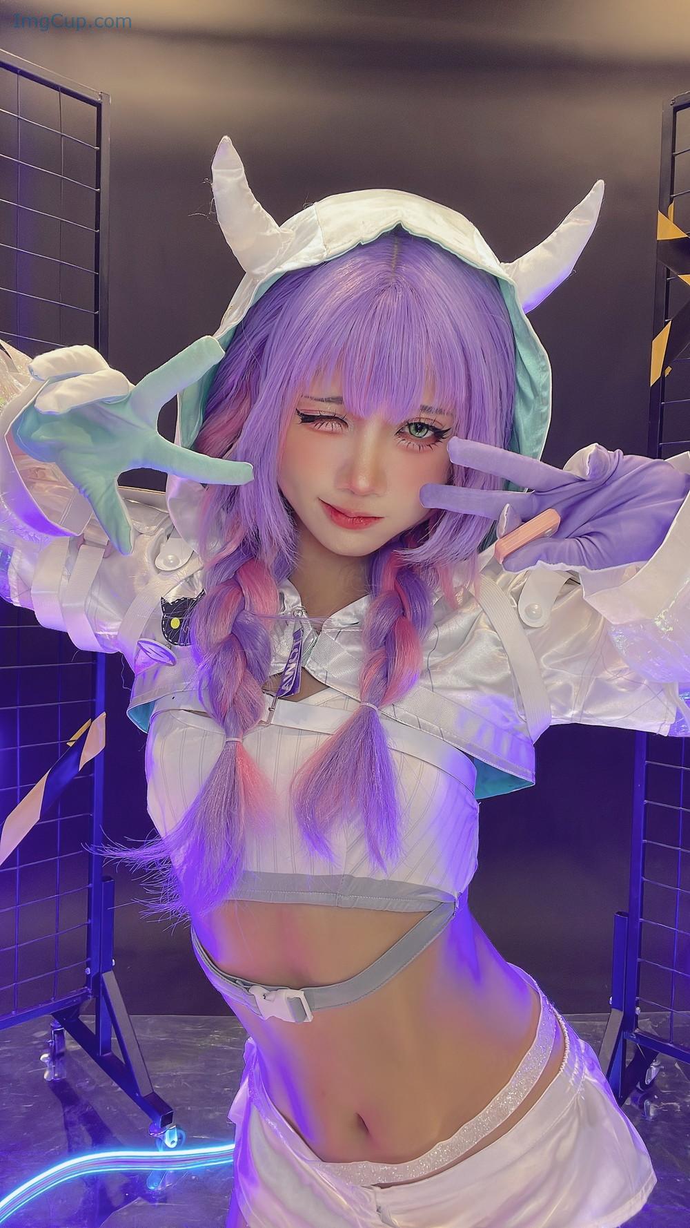 COS02C093_43.jpeg COS02C093 43