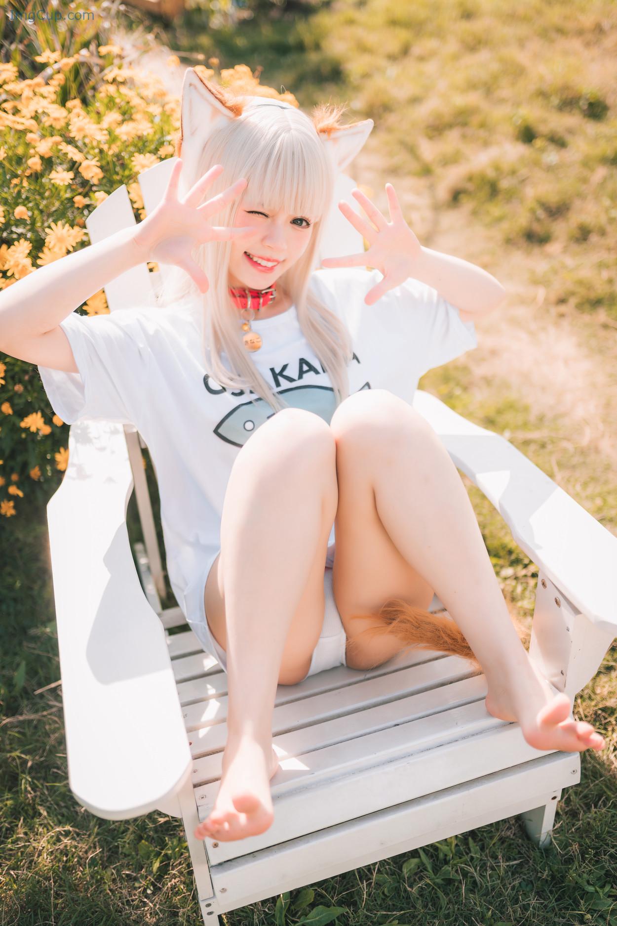 COS02C094_25.jpg COS02C094 25