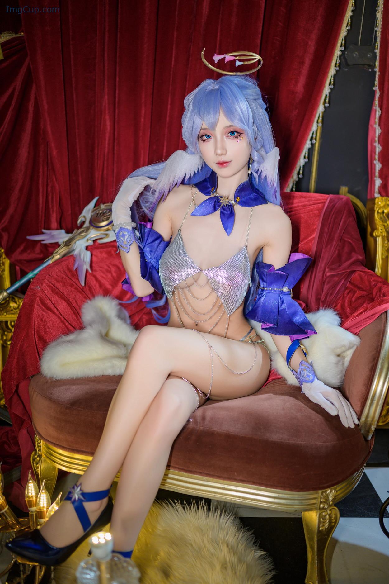 COS02Y029_18.jpg COS02Y029 18