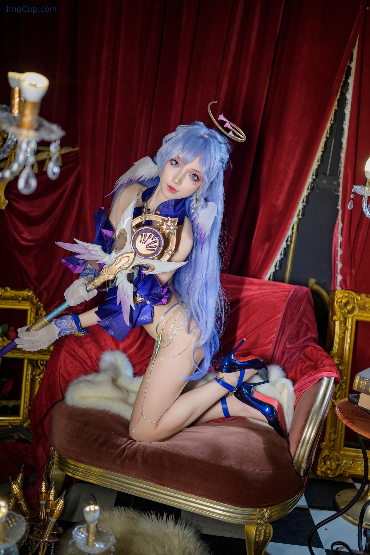 COS02Y029_19.jpg COS02Y029 19