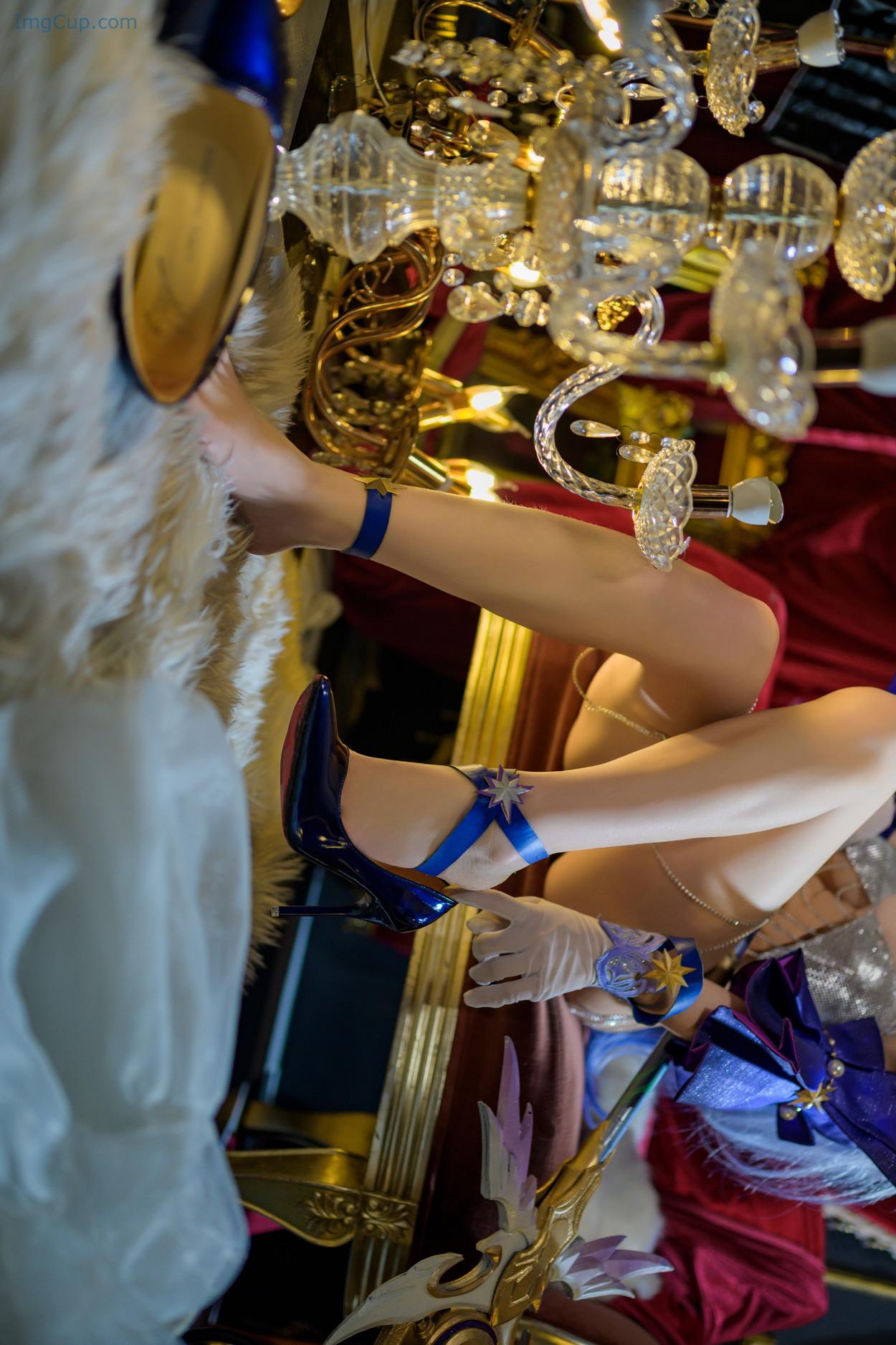 COS02Y029_52.jpg COS02Y029 52