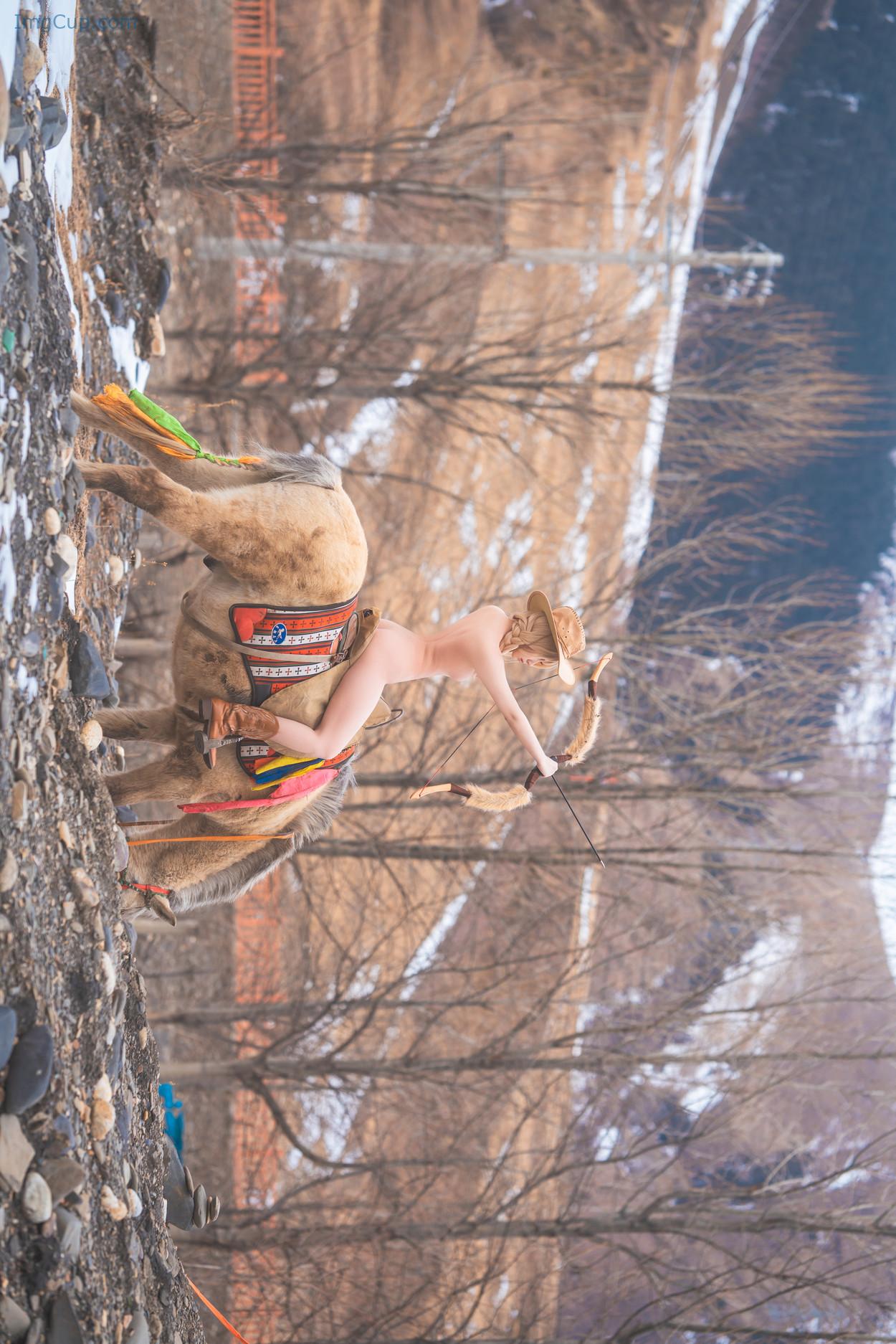 COS02Y031_23.jpg COS02Y031 23