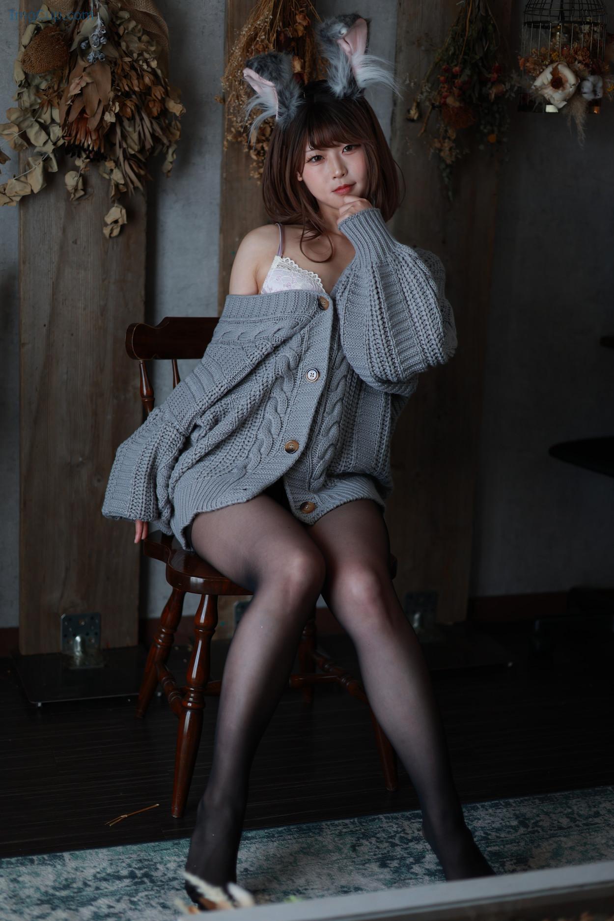 COS02Y052_24.jpg COS02Y052 24