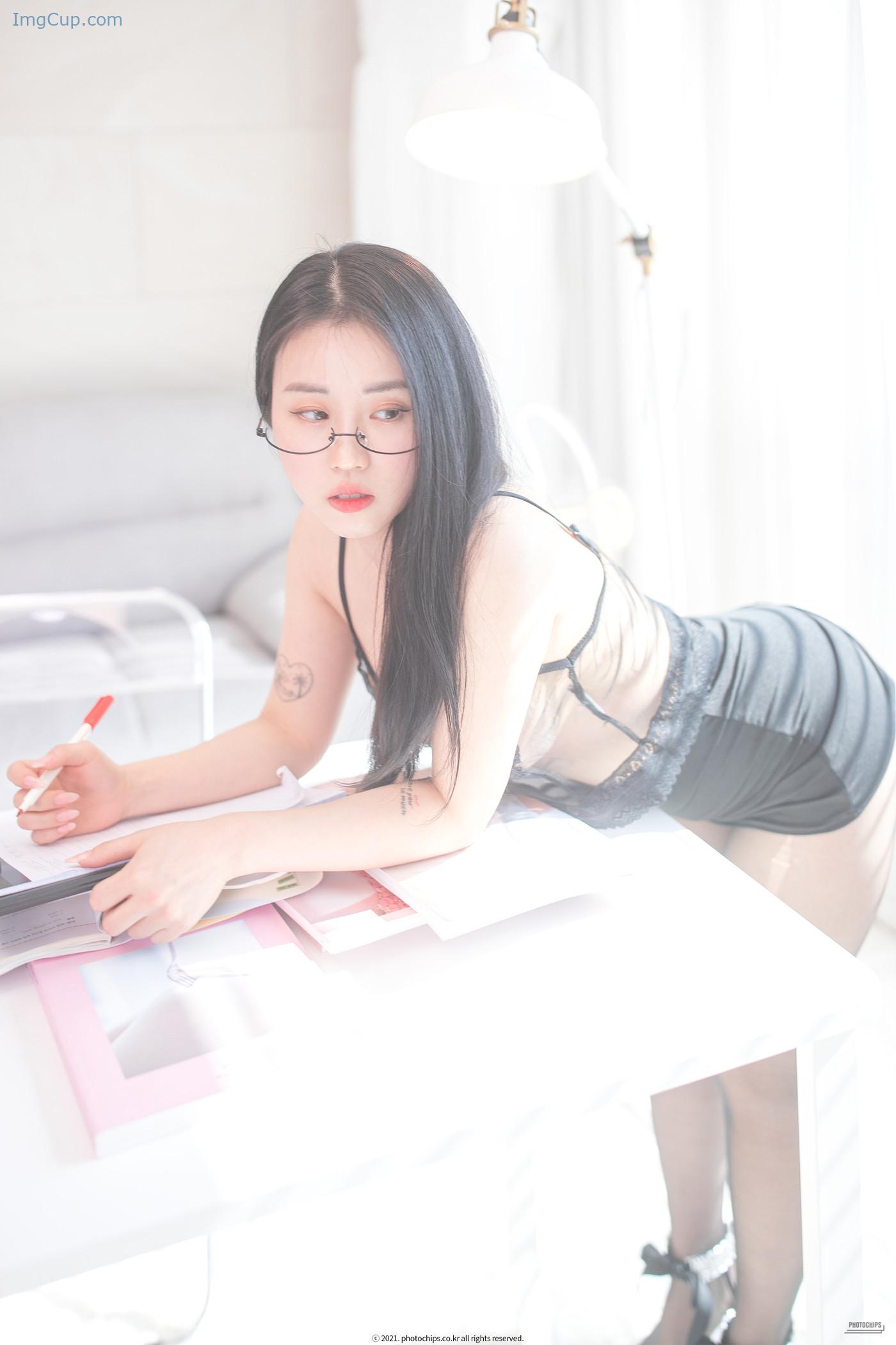 DM123V16N1_6.jpg DM123V16N1 6