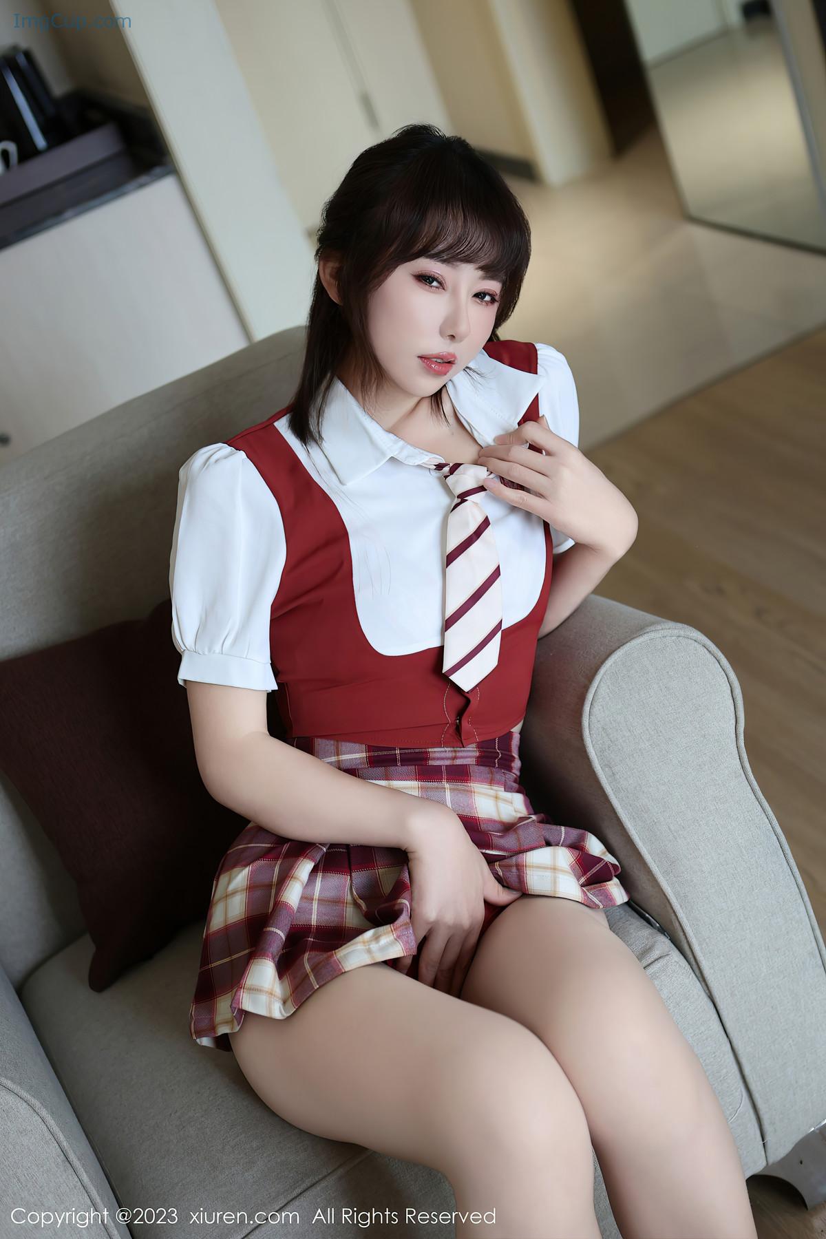 REN02B002_18.jpg REN02B002 18