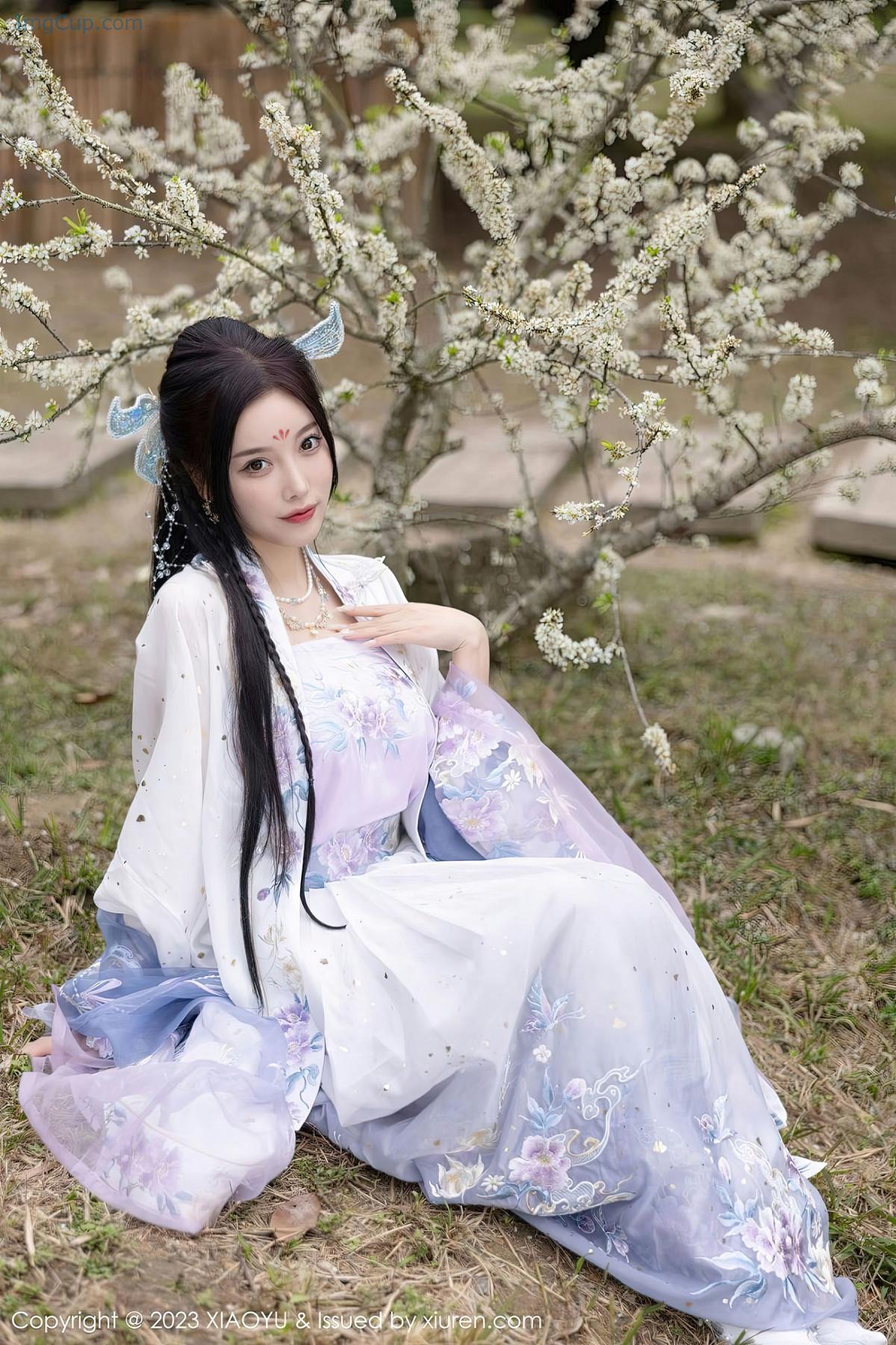 REN02B009_31.jpg REN02B009 31