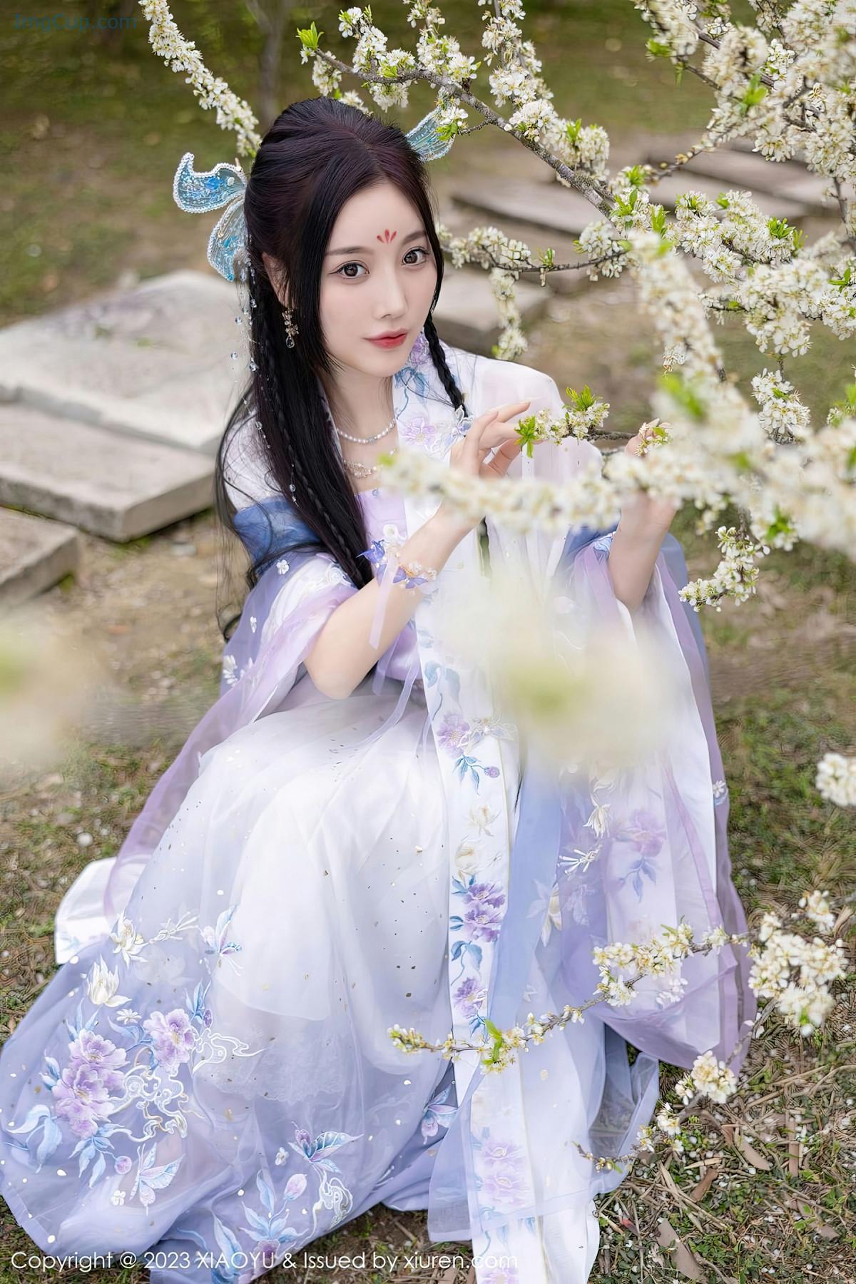 REN02B009_40.jpg REN02B009 40