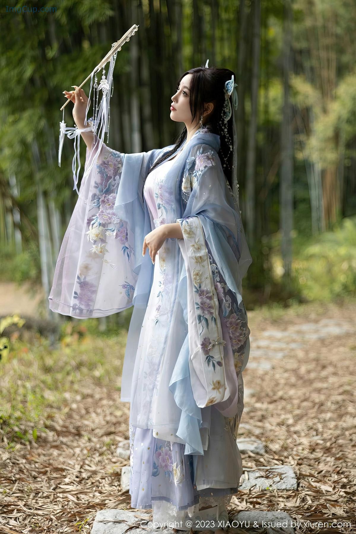 REN02B009_6.jpg REN02B009 6