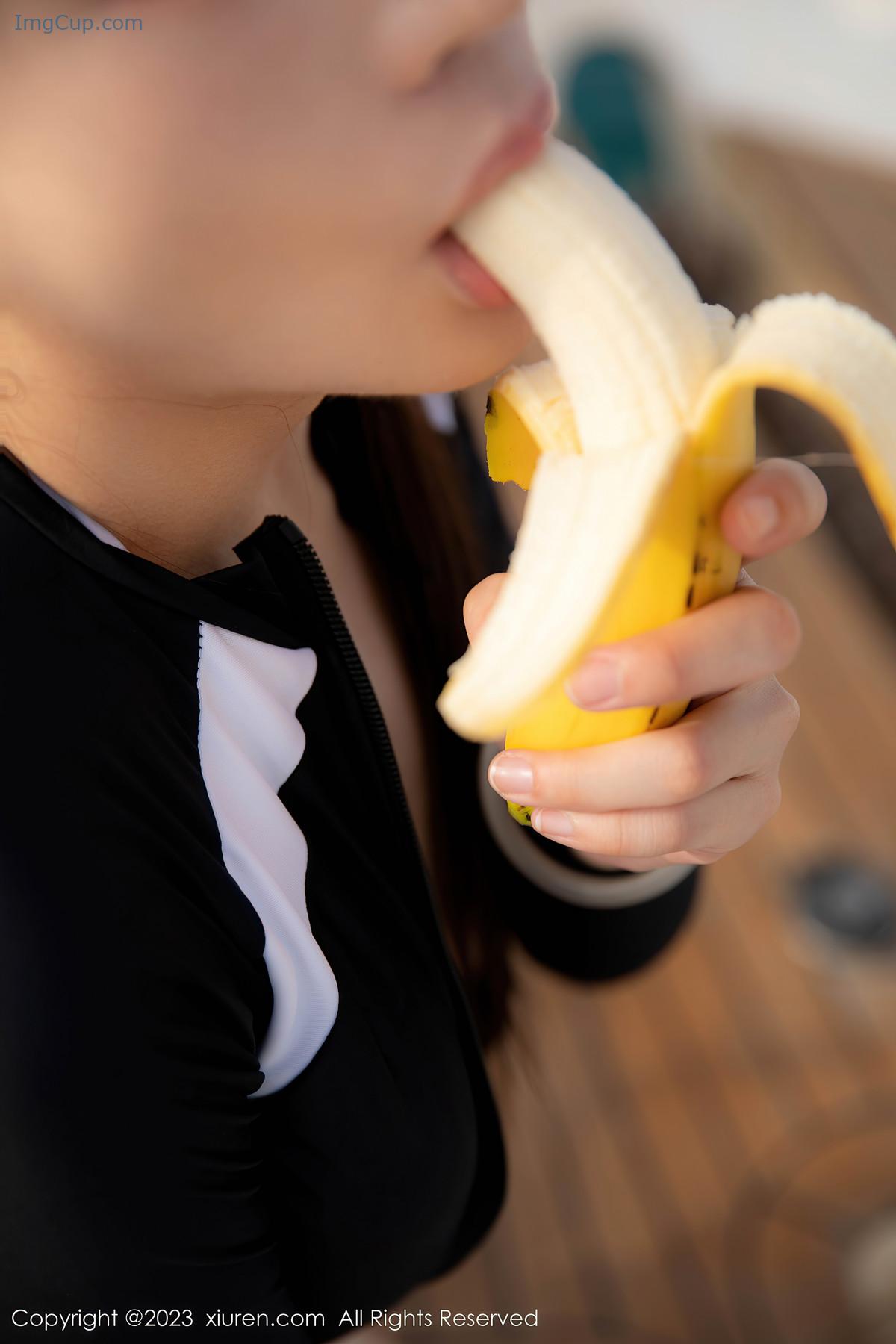 REN02B011_50.jpg REN02B011 50