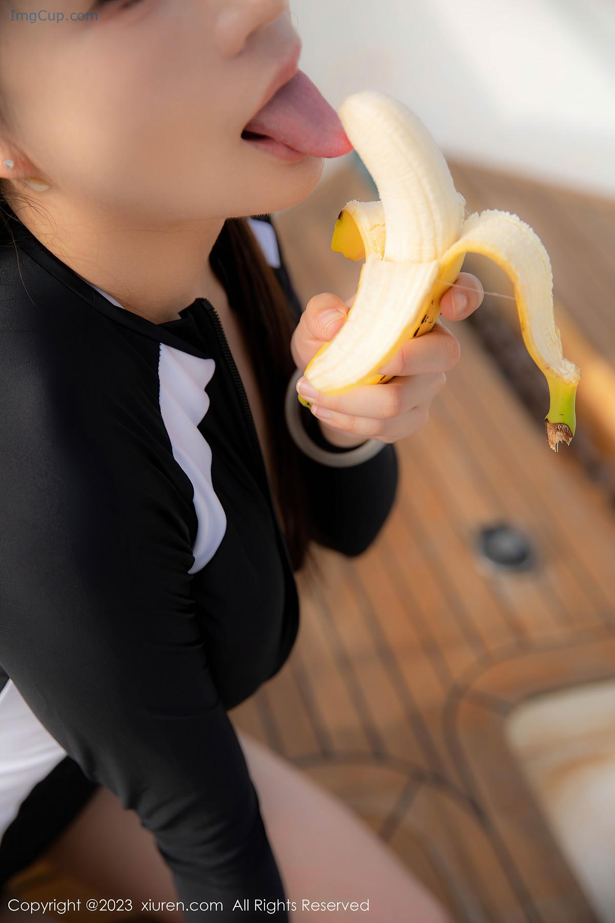 REN02B011_51.jpg REN02B011 51