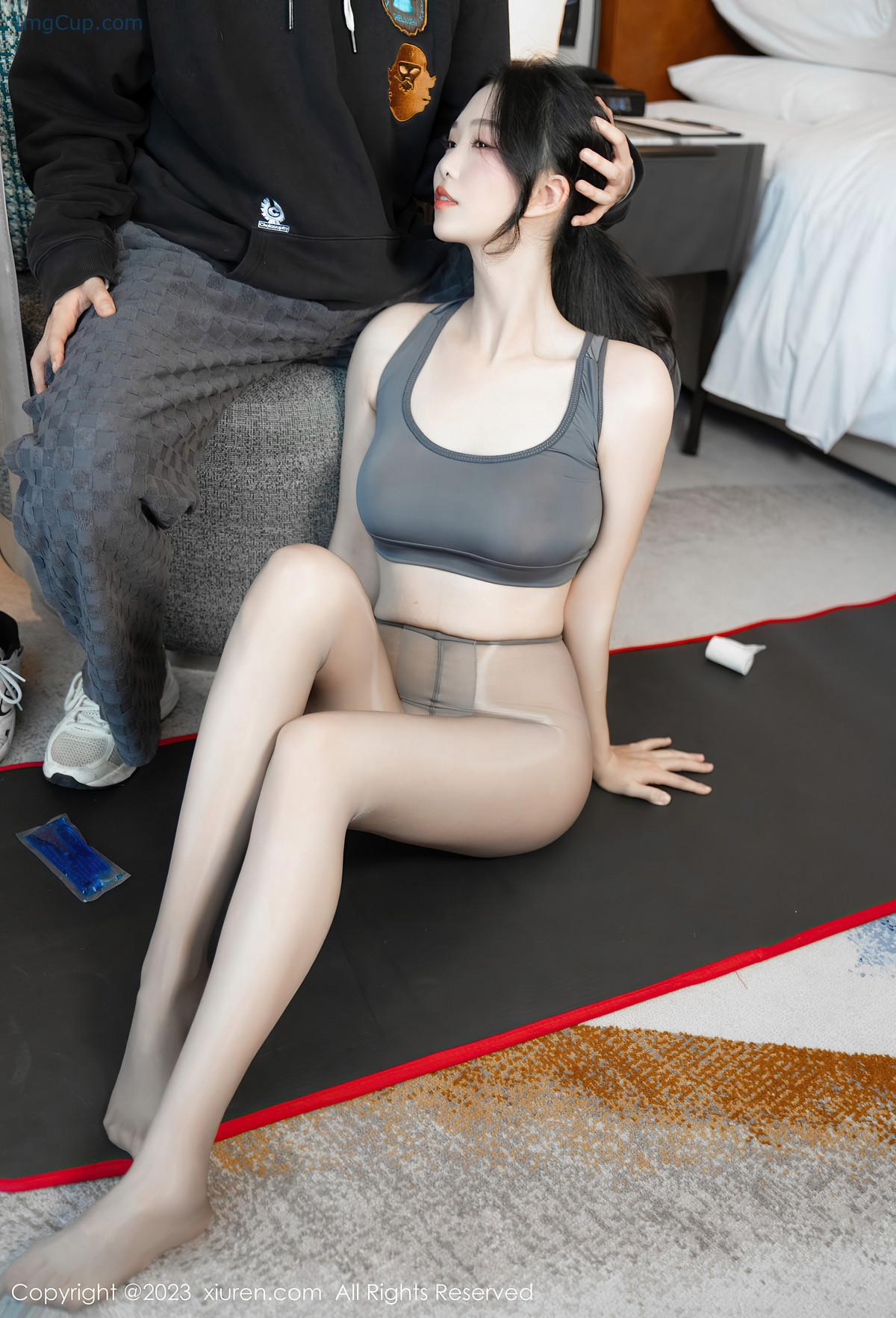 REN02Y011_54.jpg REN02Y011 54