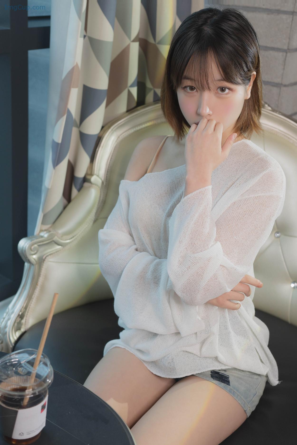 TASHADEBUT1_16.jpg TASHADEBUT1 16