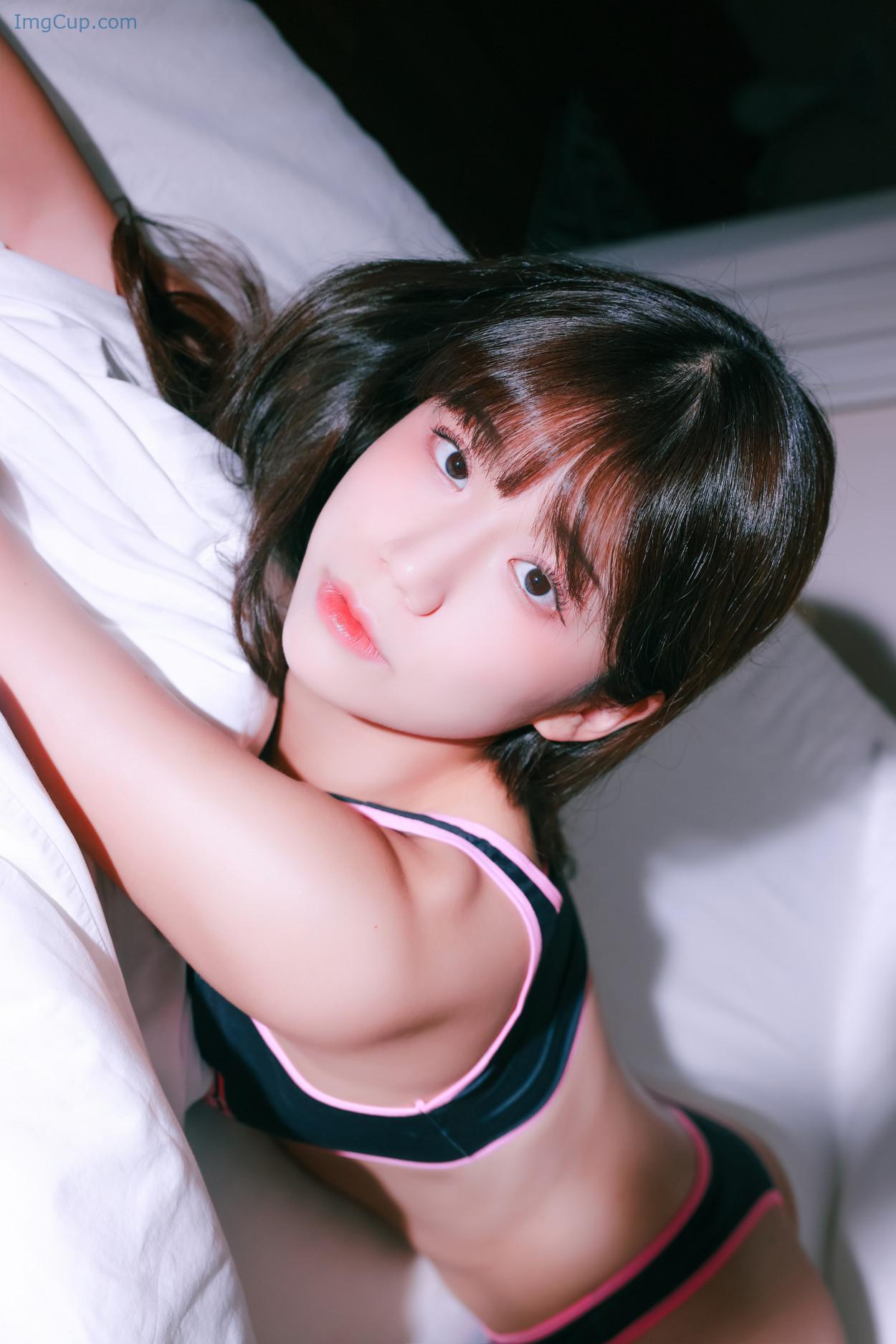 THRUTHRU1_6.jpg THRUTHRU1 6