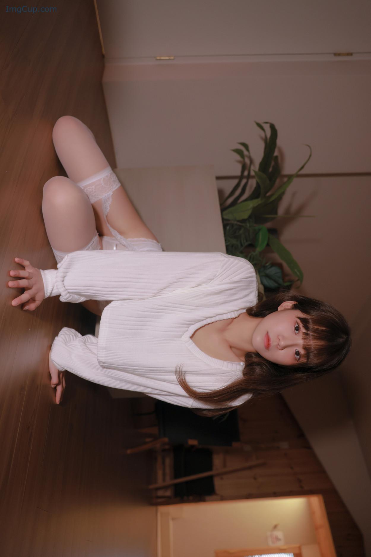 THRUTHRU3_2.jpg THRUTHRU3 2