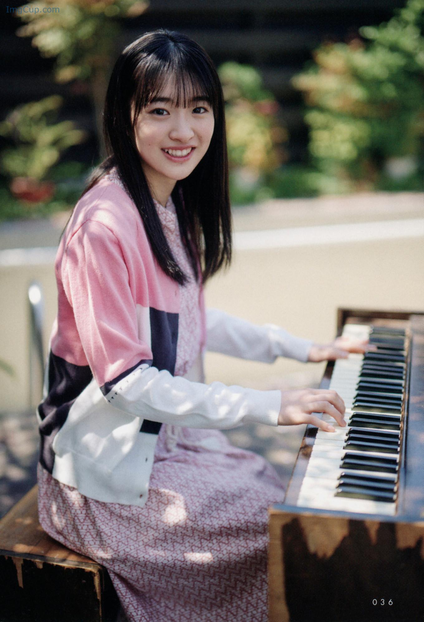 UTB317NAGI_13.jpg UTB317NAGI 13