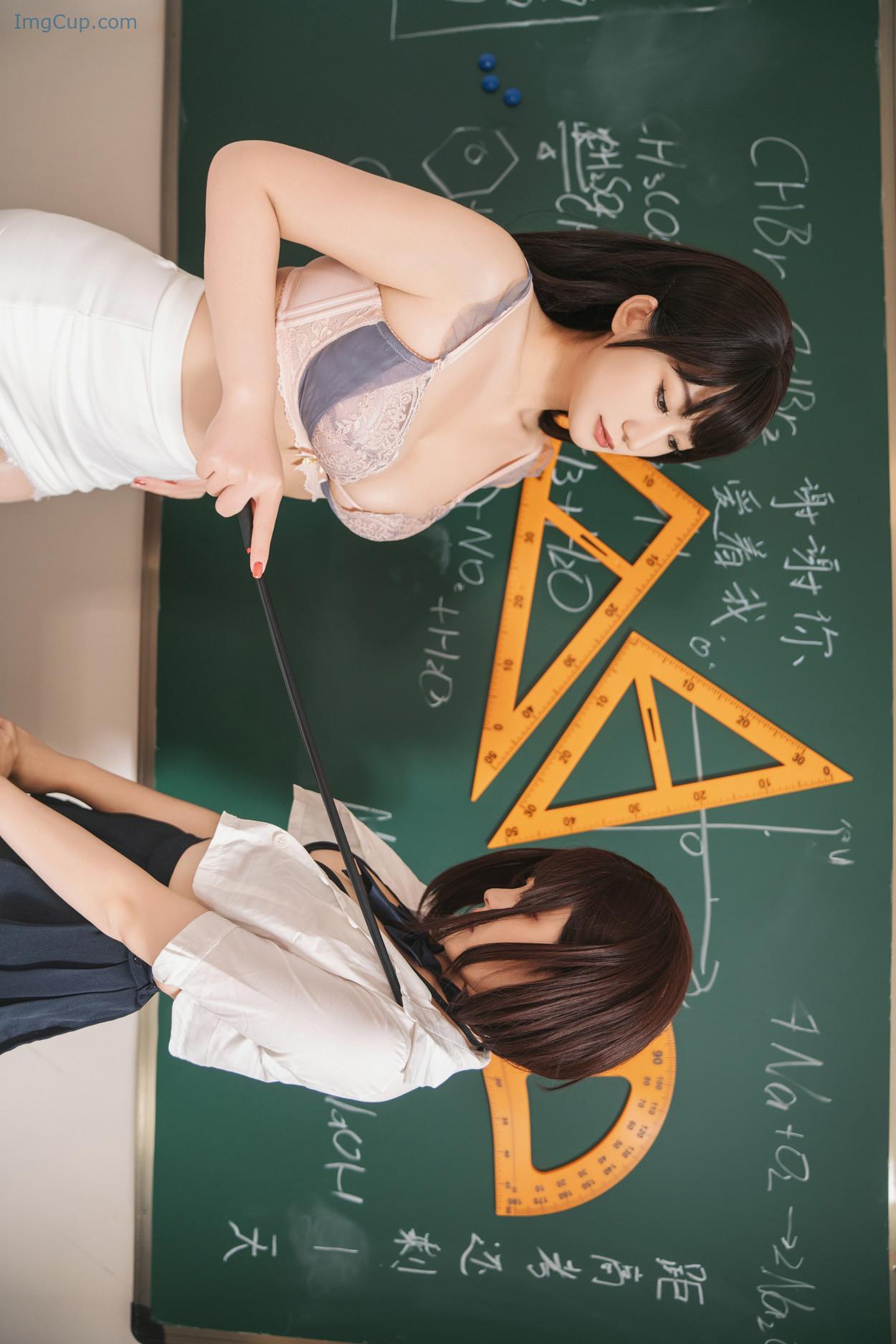 COS03A048_48.jpg COS03A048 48