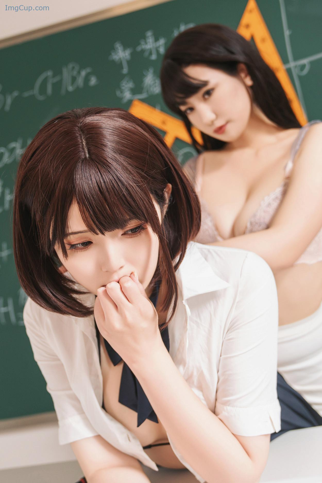 COS03A048_54.jpg COS03A048 54