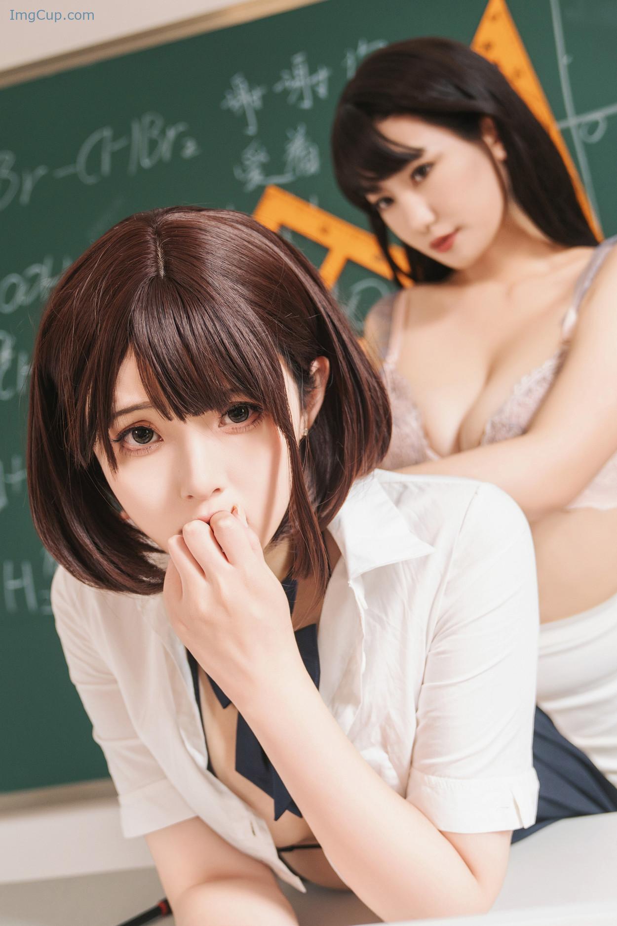 COS03A048_56.jpg COS03A048 56