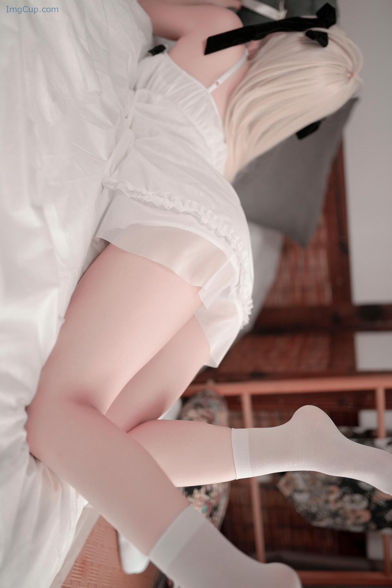 COS03B071_34.jpg COS03B071 34