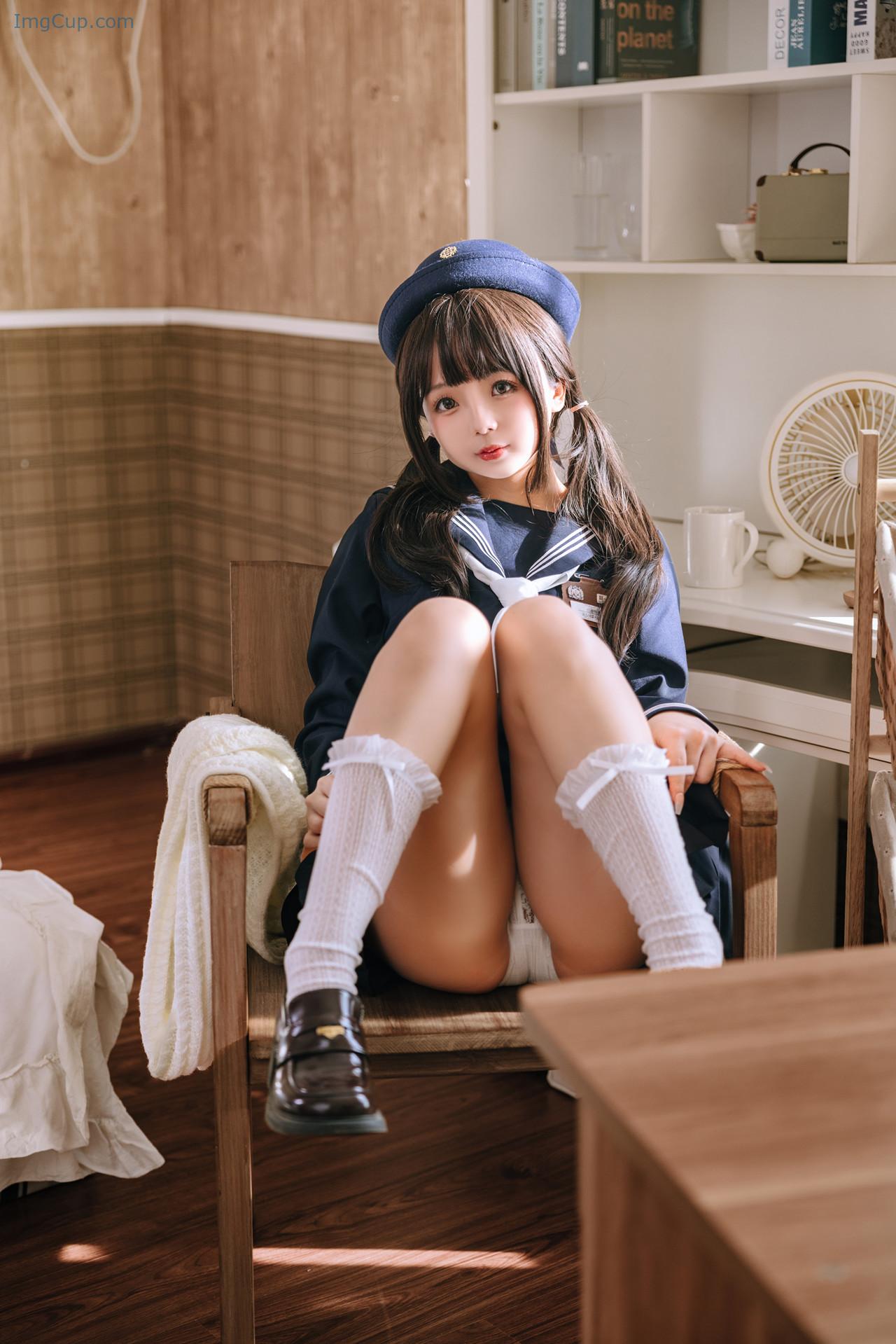 COS03B075_16.jpg COS03B075 16