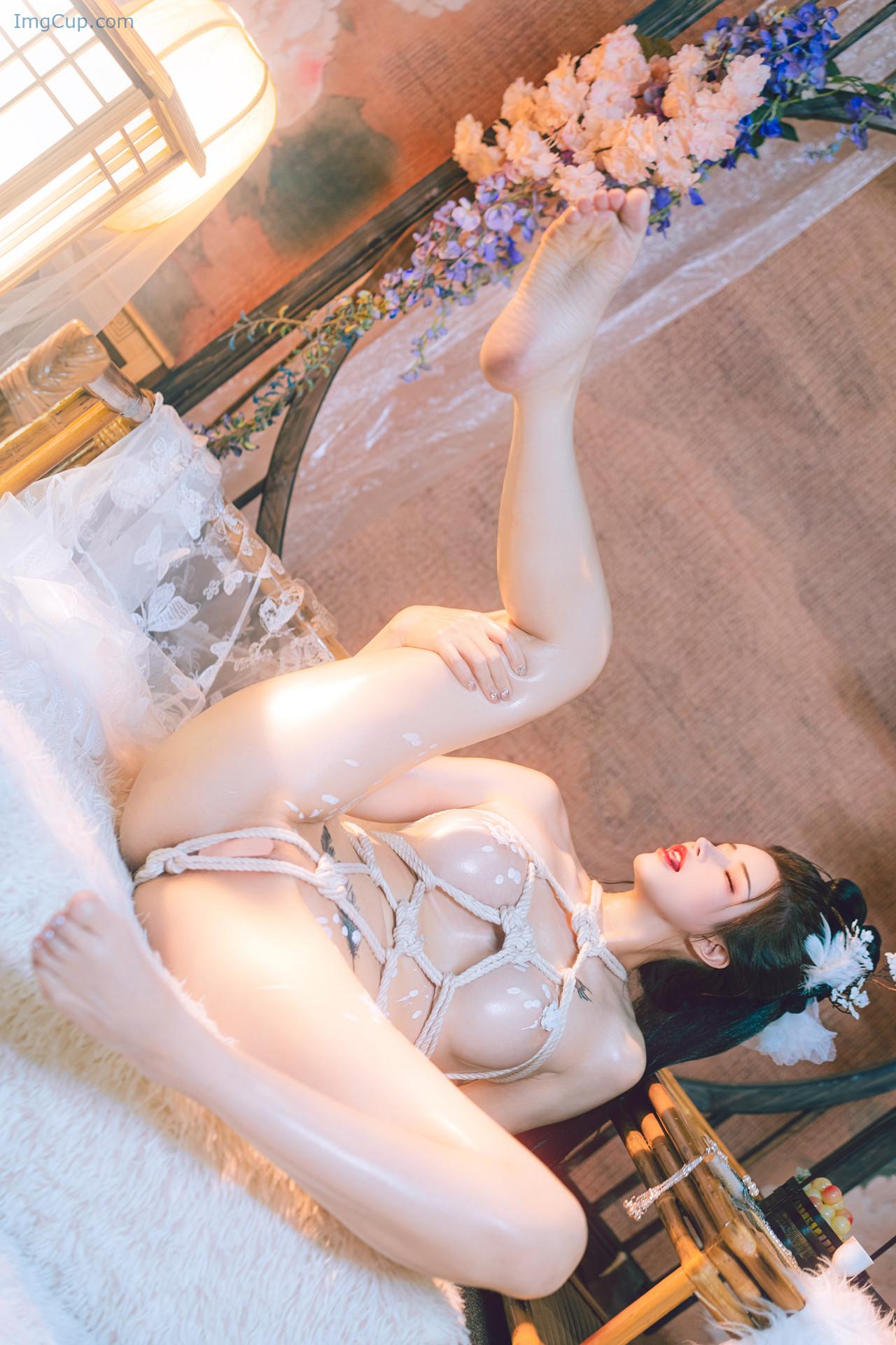 COS03B078_64.jpg COS03B078 64