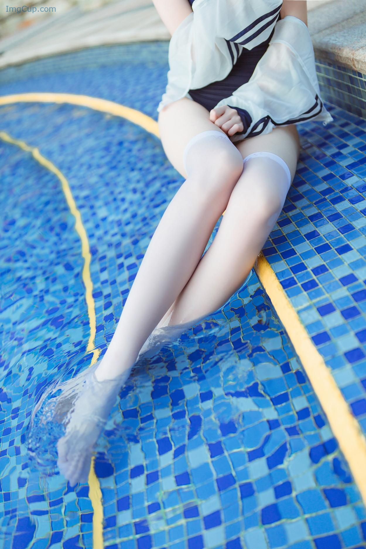 COS03V004_18.jpg COS03V004 18