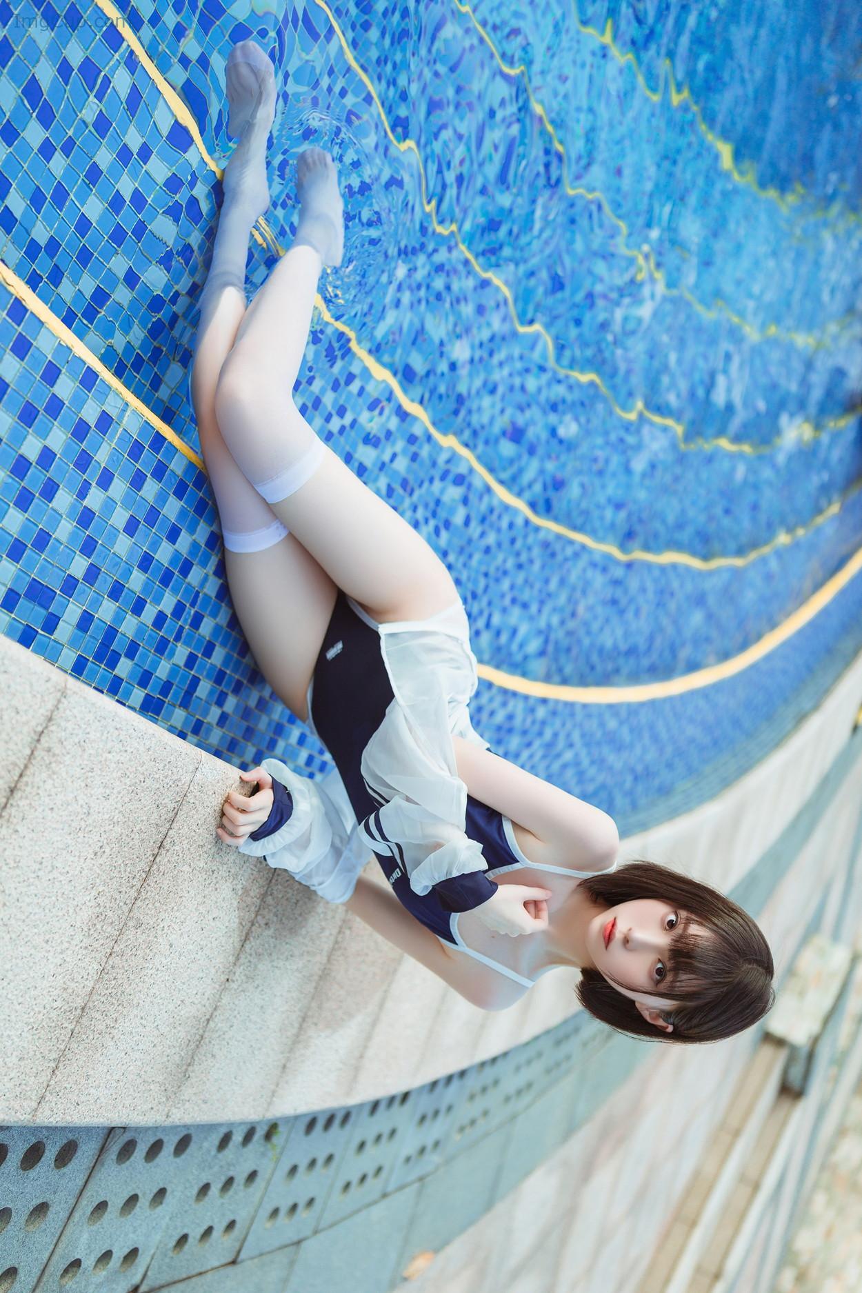 COS03V004_20.jpg COS03V004 20