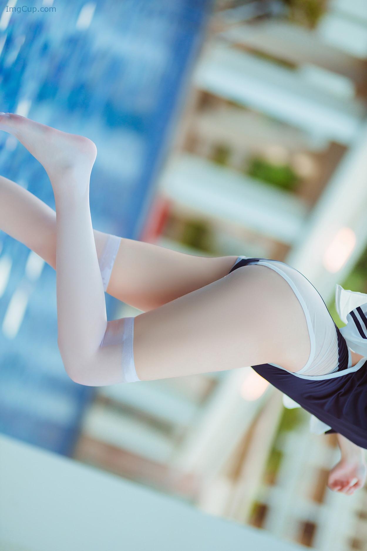 COS03V004_32.jpg COS03V004 32