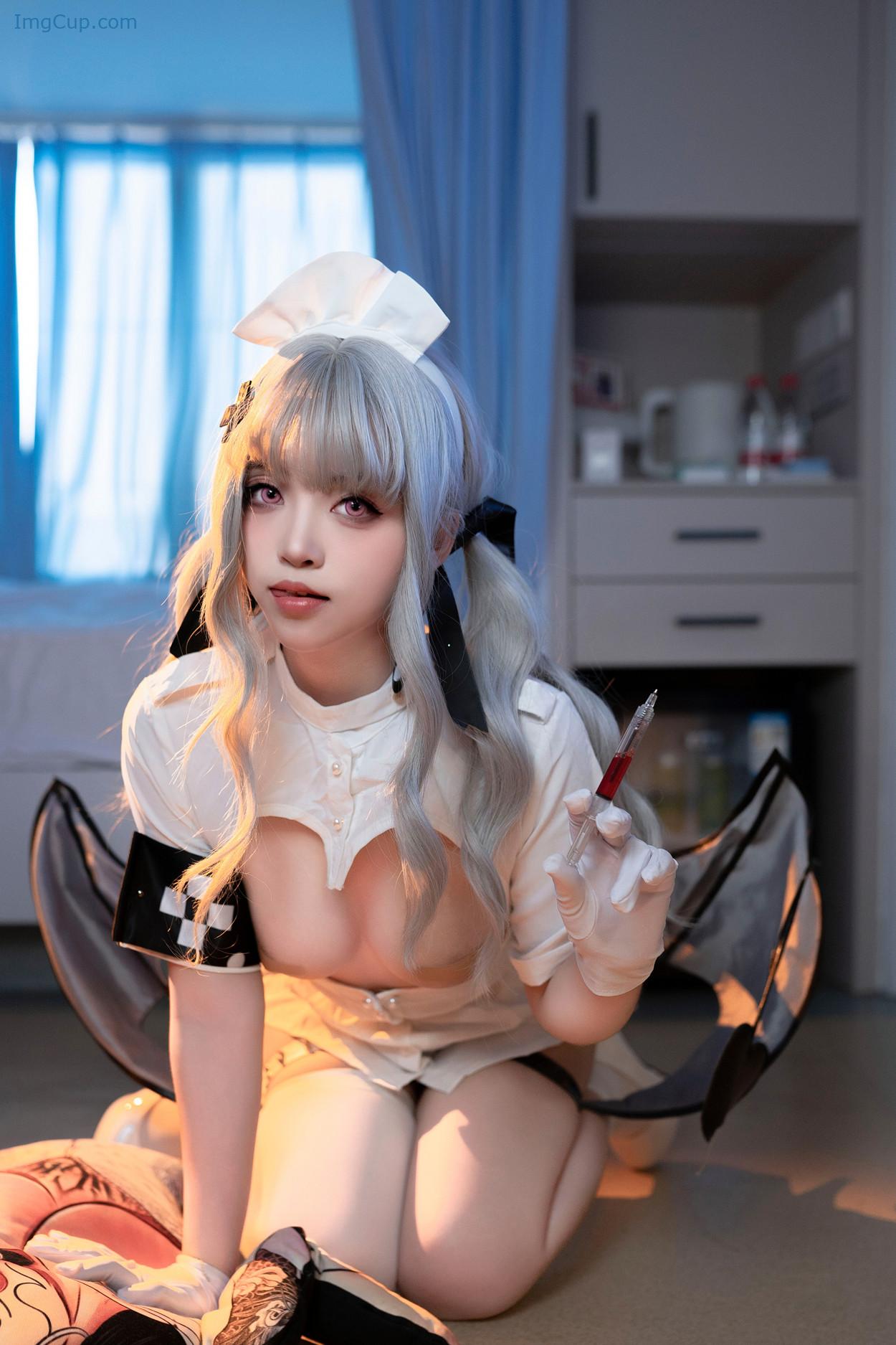 COS03V007_32.jpg COS03V007 32