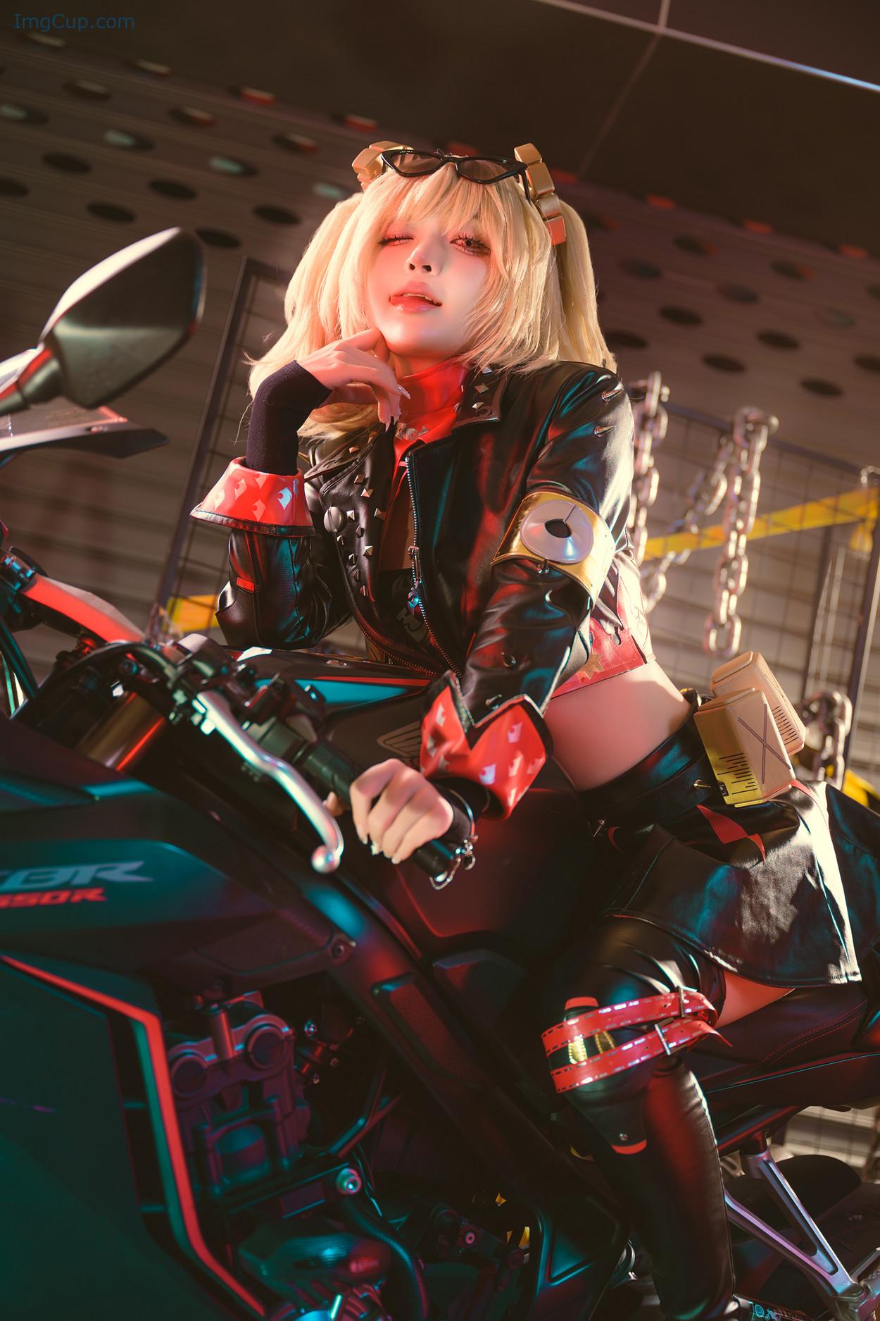 COS03V008_13.jpg COS03V008 13