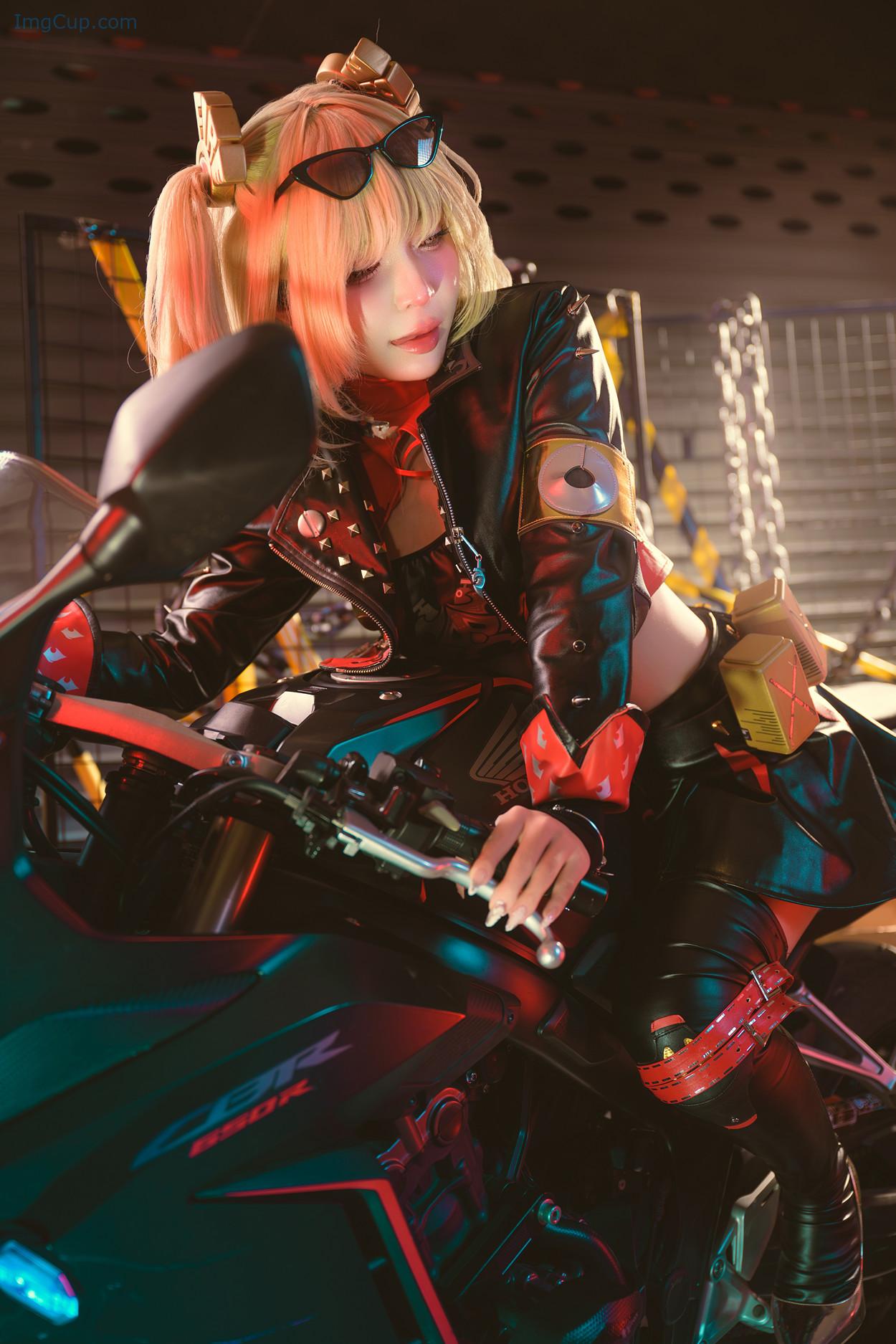 COS03V008_14.jpg COS03V008 14