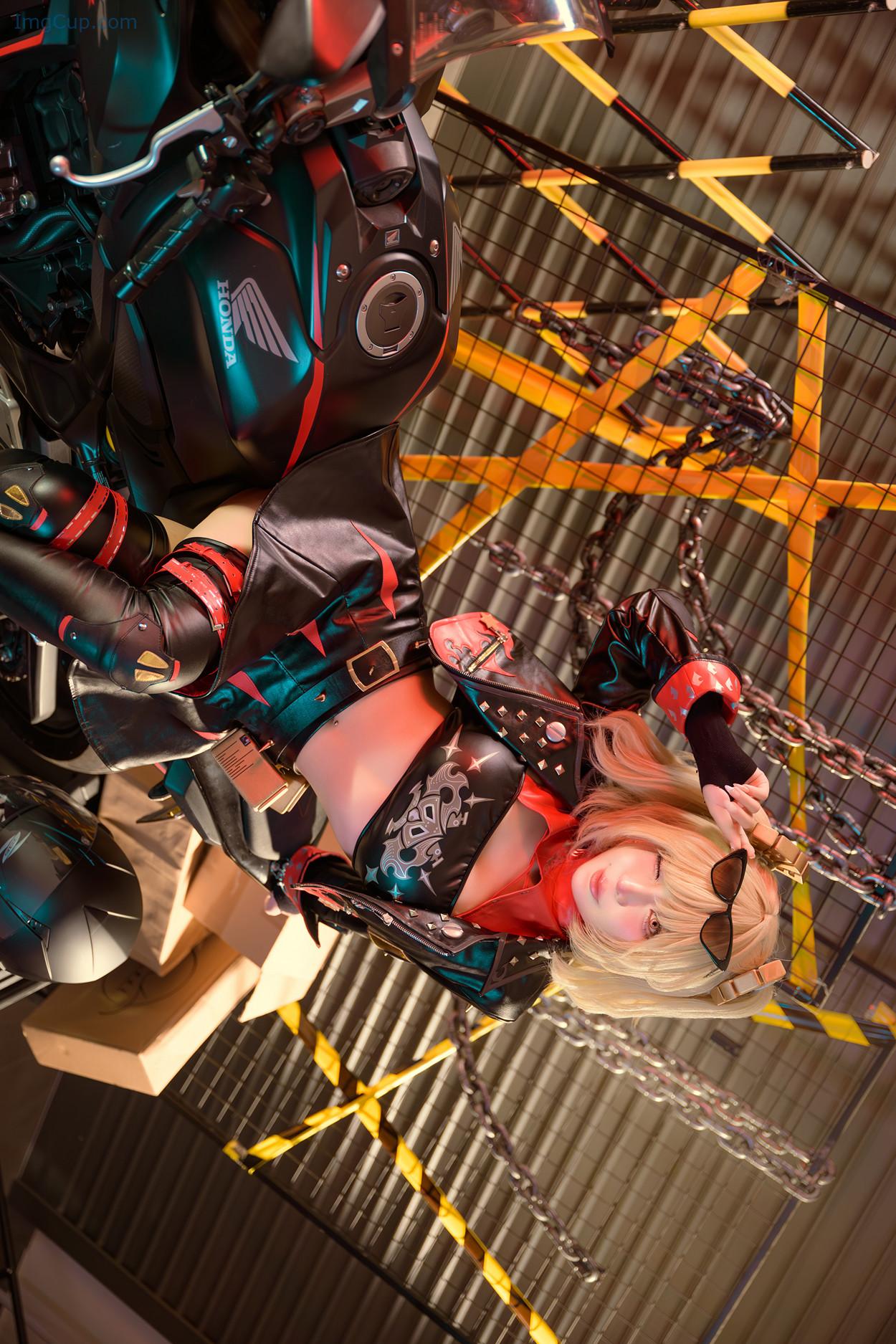 COS03V008_5.jpg COS03V008 5