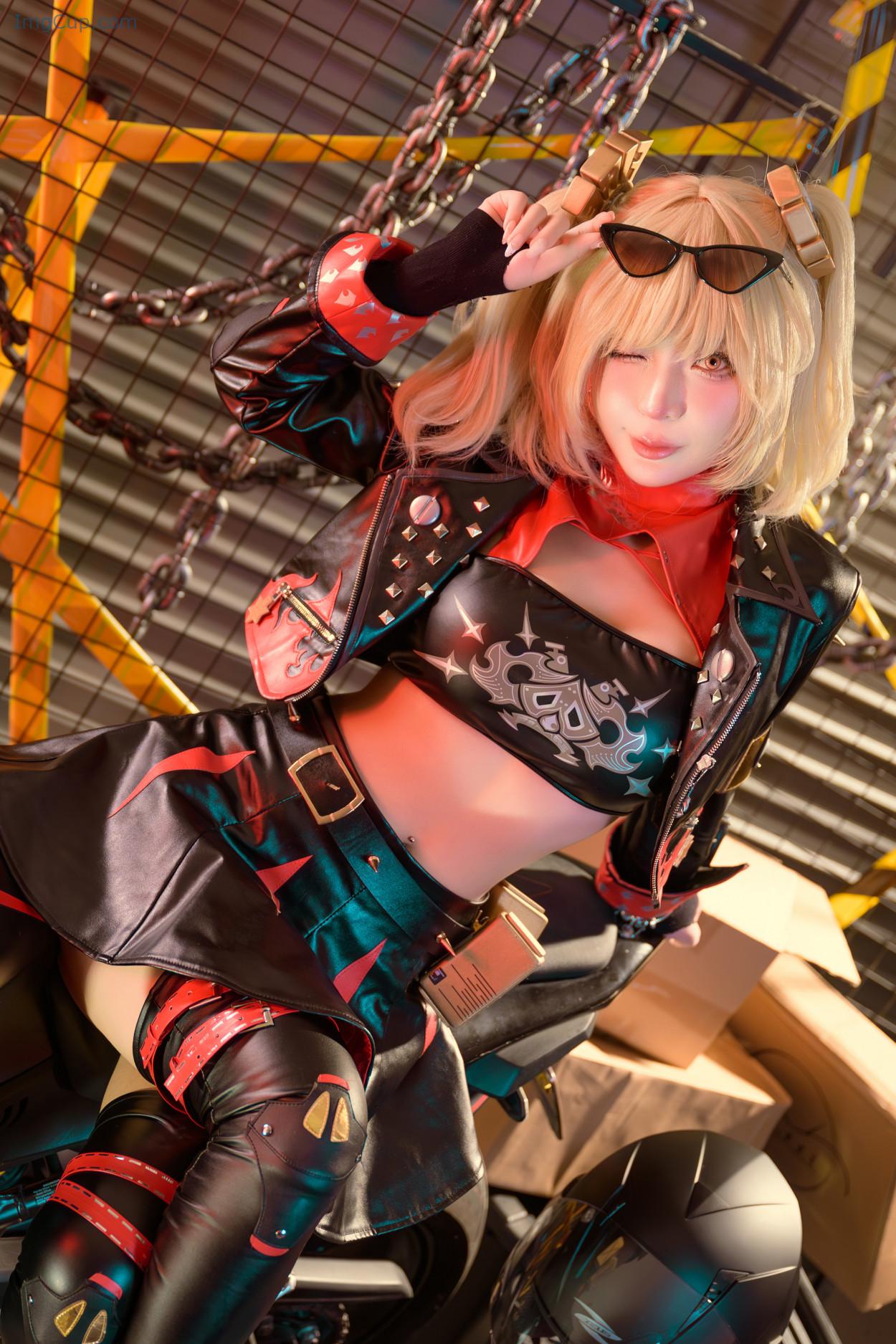 COS03V008_6.jpg COS03V008 6