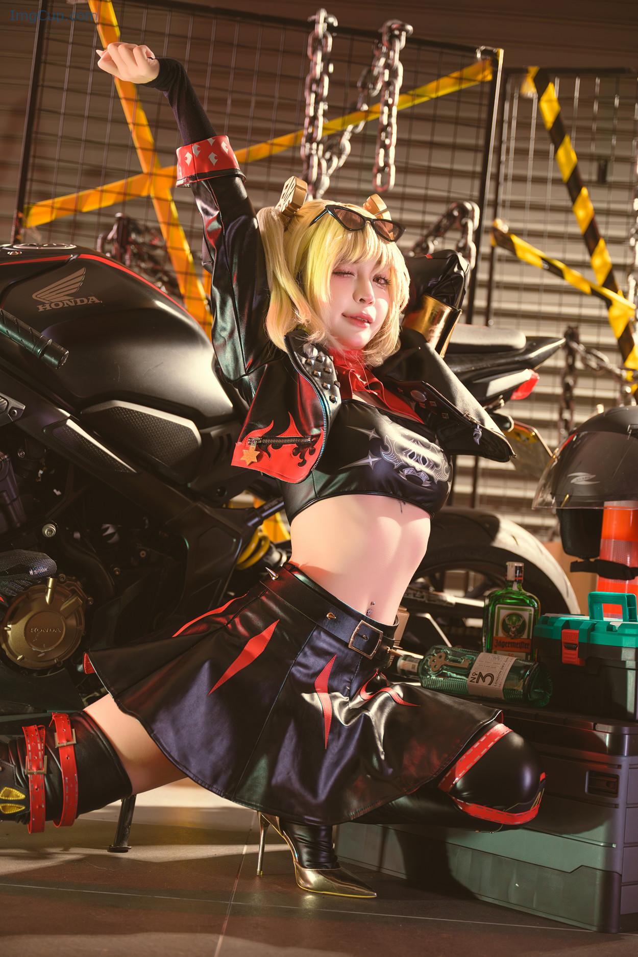 COS03V008_9.jpg COS03V008 9