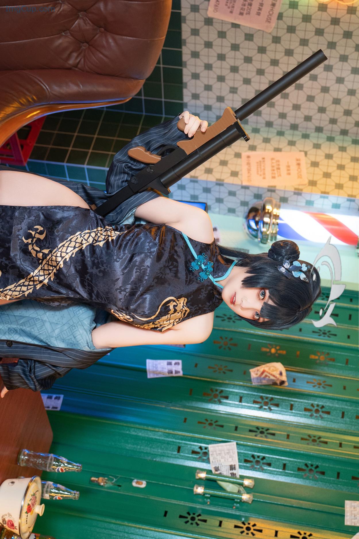 COS03V031_6.jpg COS03V031 6