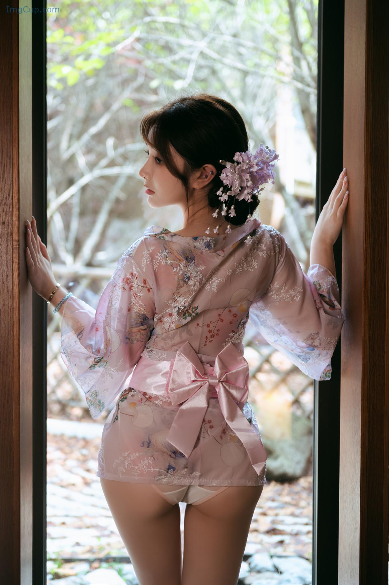 COS03V035_15.jpg COS03V035 15