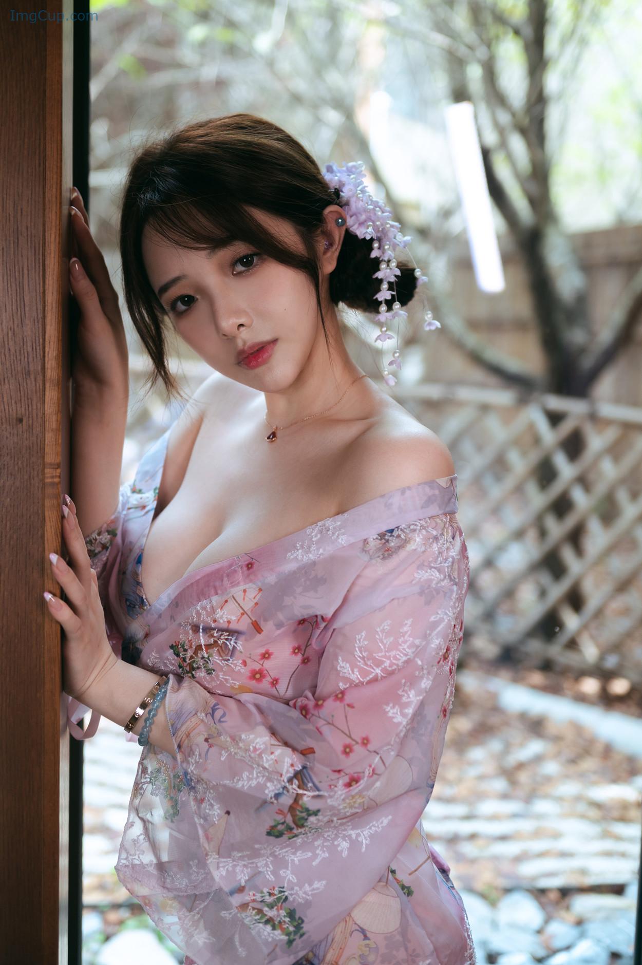 COS03V035_20.jpg COS03V035 20