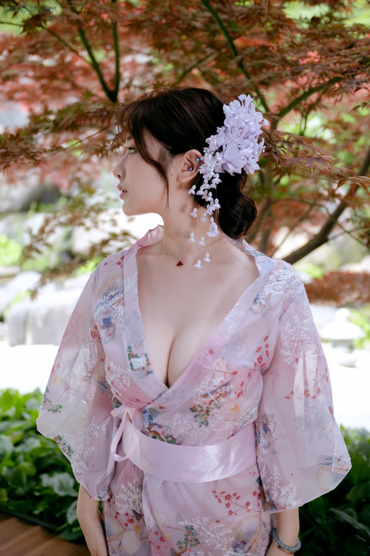 COS03V035_3.jpg COS03V035 3