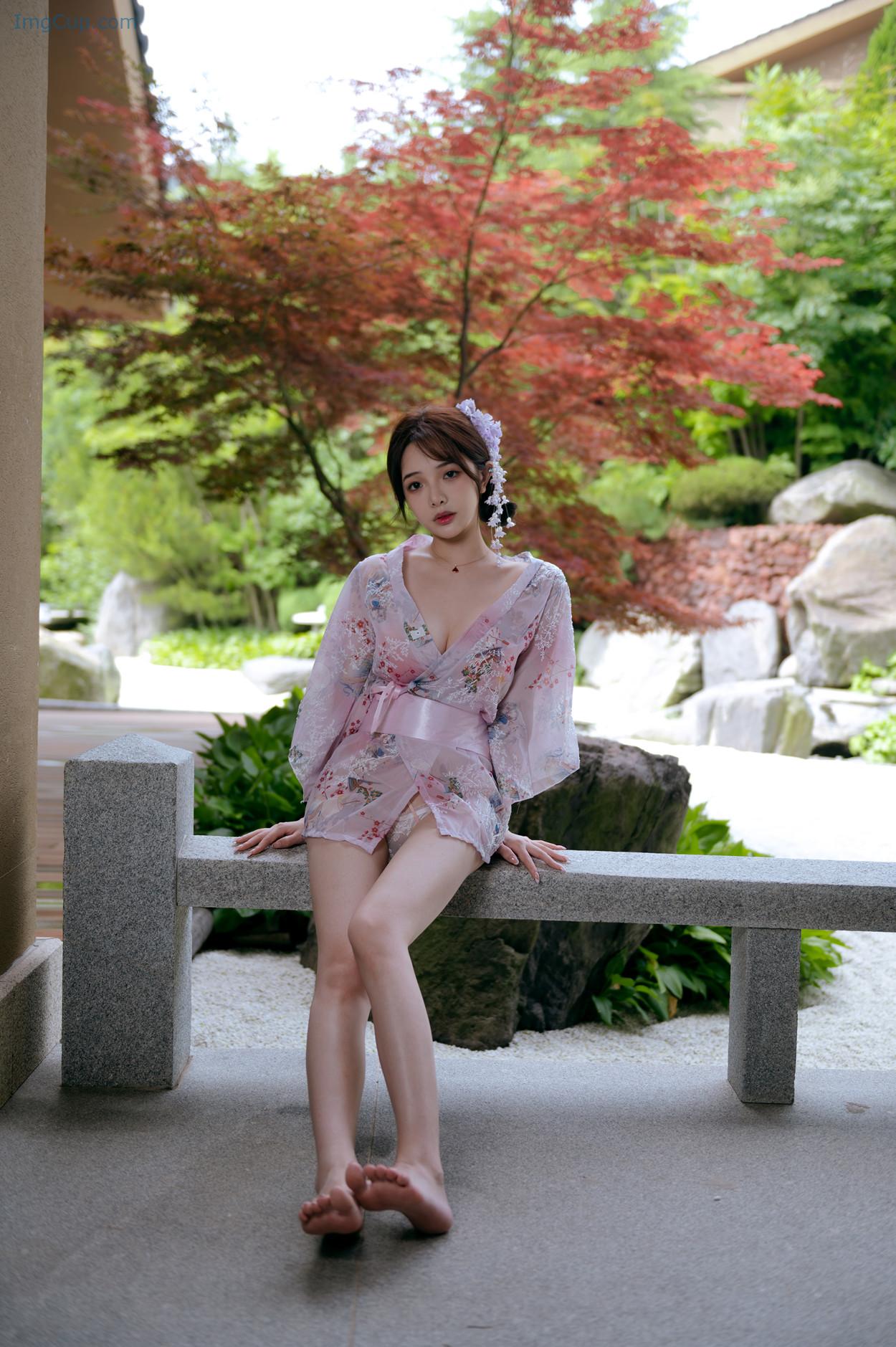 COS03V036_7.jpg COS03V036 7