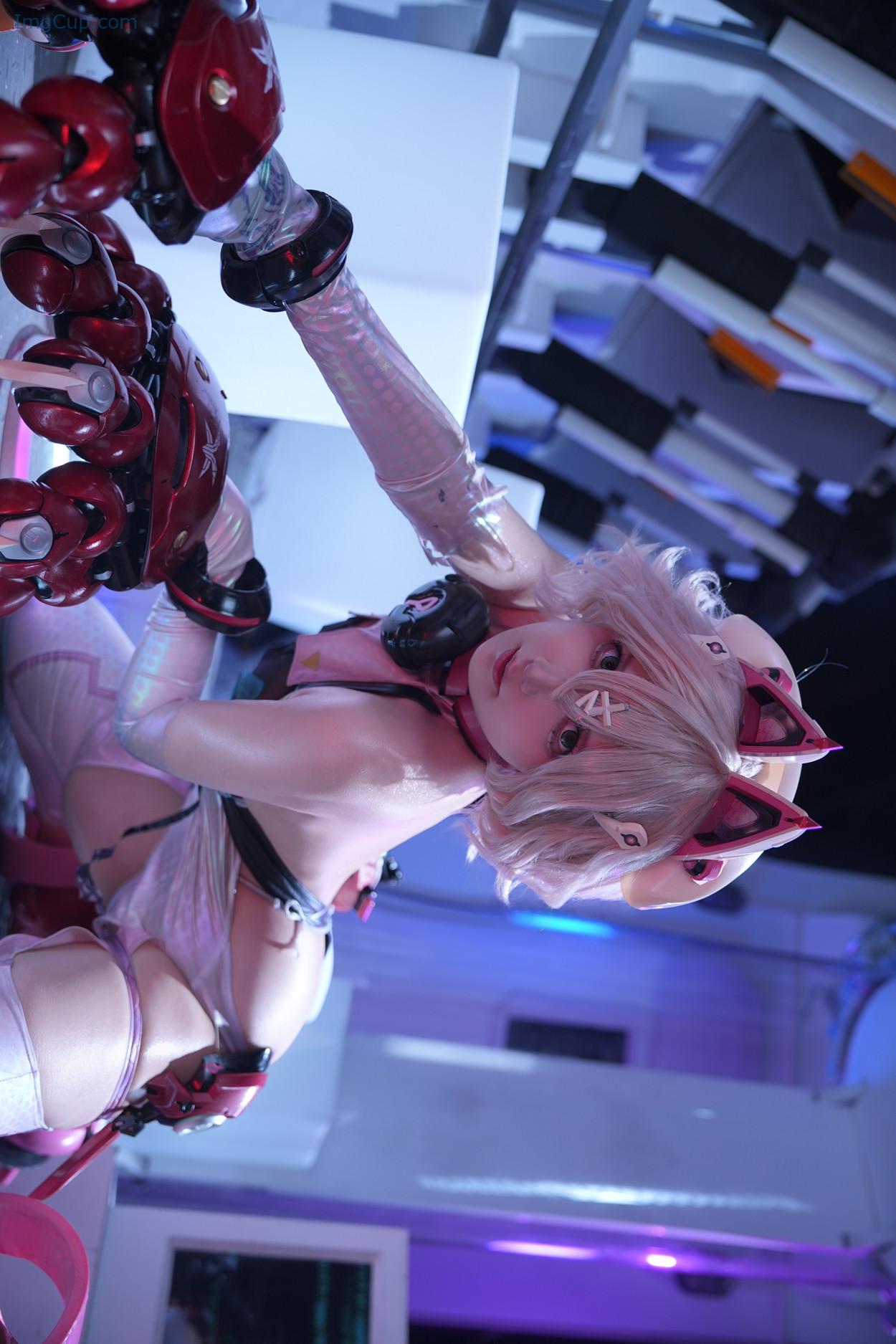 COS03V037_14.jpg COS03V037 14