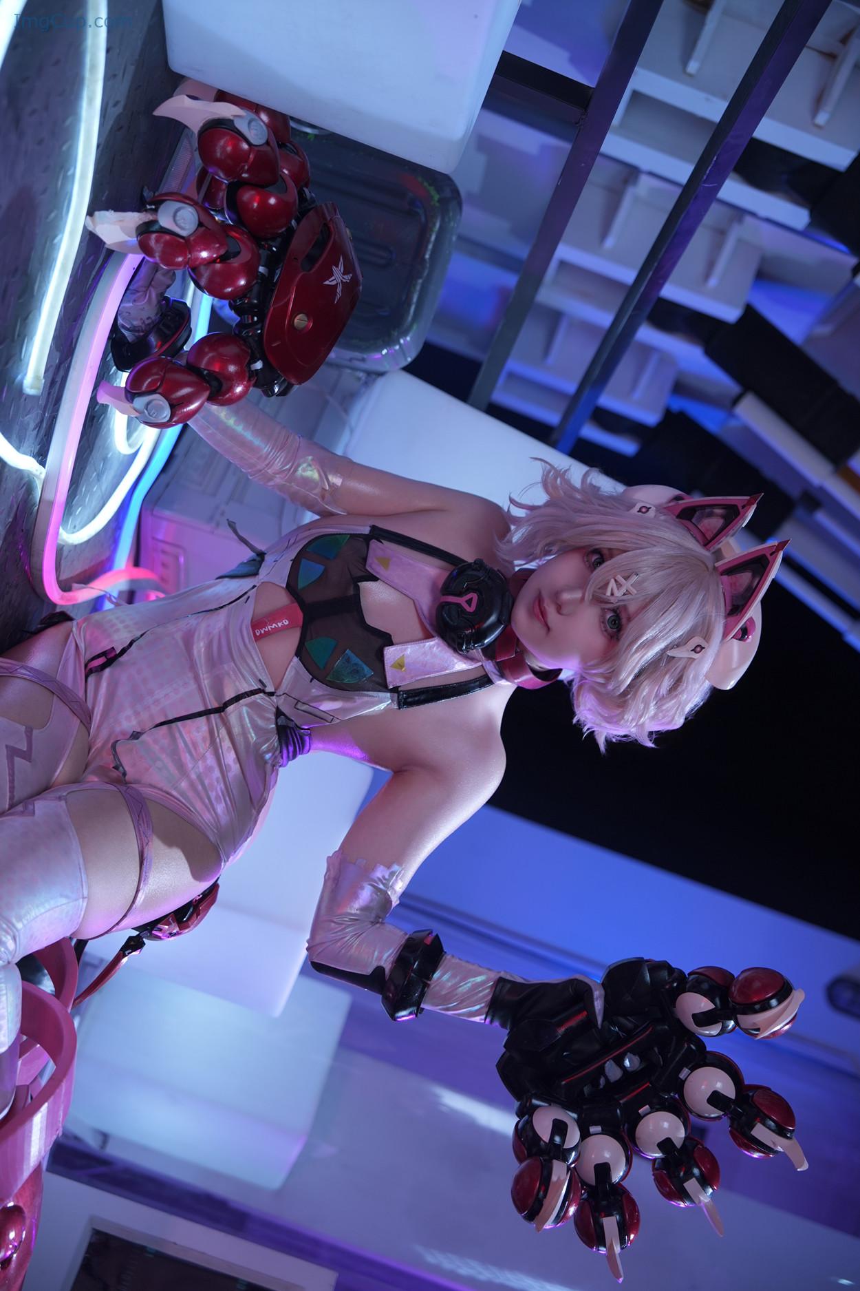 COS03V037_26.jpg COS03V037 26