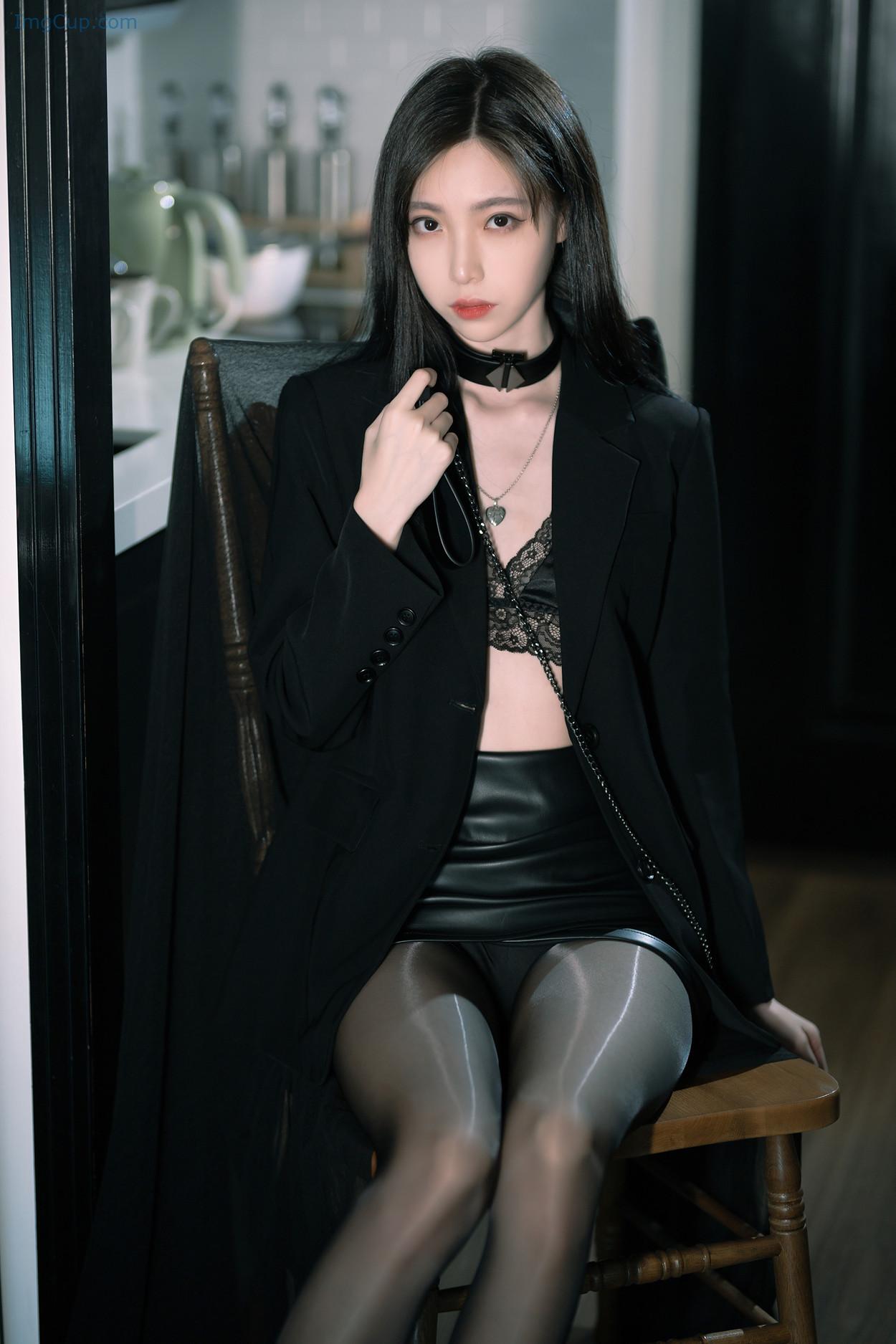 COS03V061_19.jpg COS03V061 19