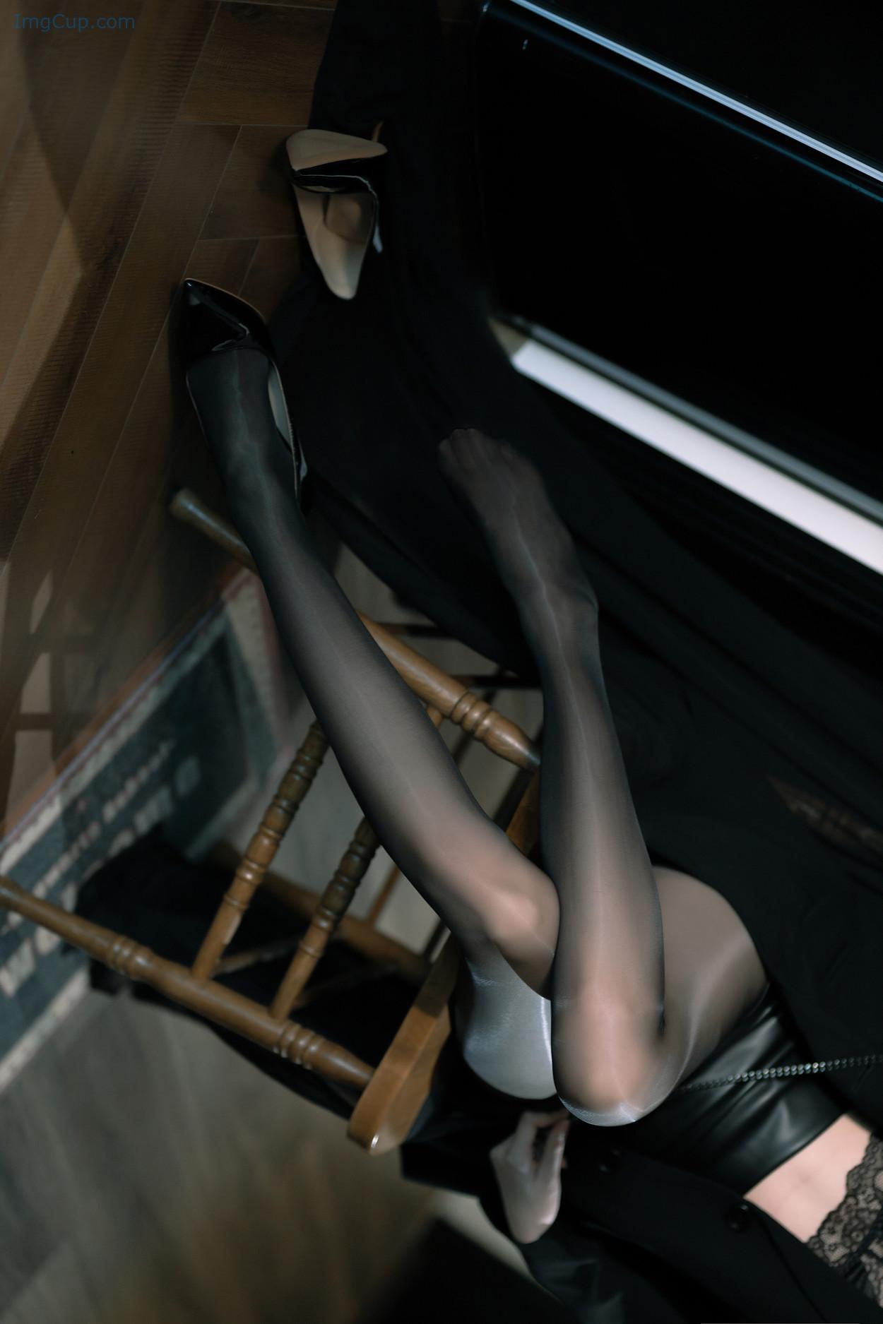 COS03V061_20.jpg COS03V061 20